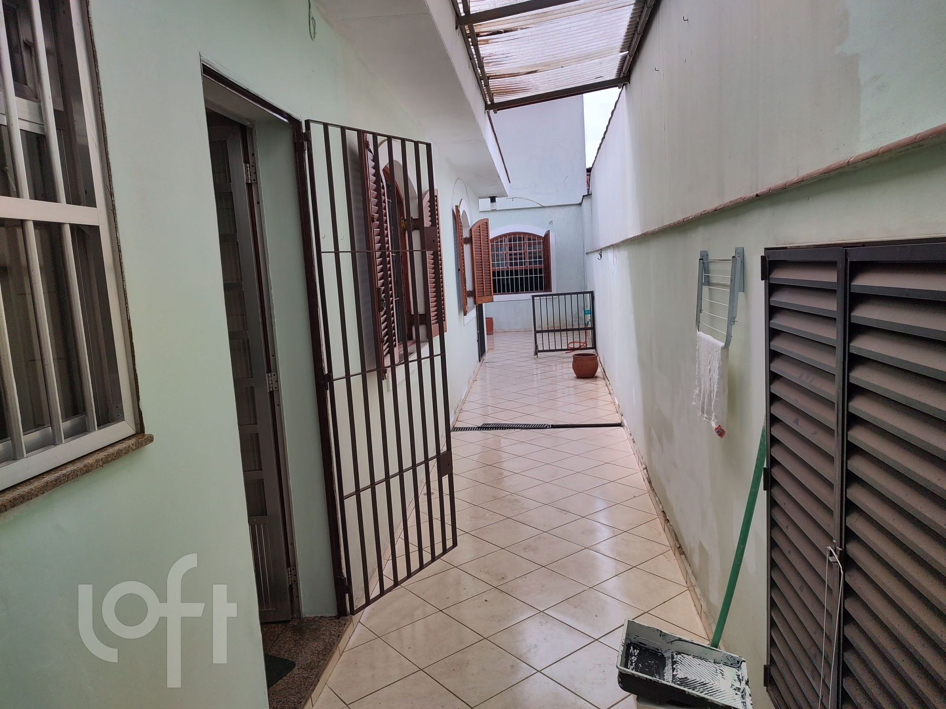 Casa à venda com 4 quartos, 250m² - Foto 19