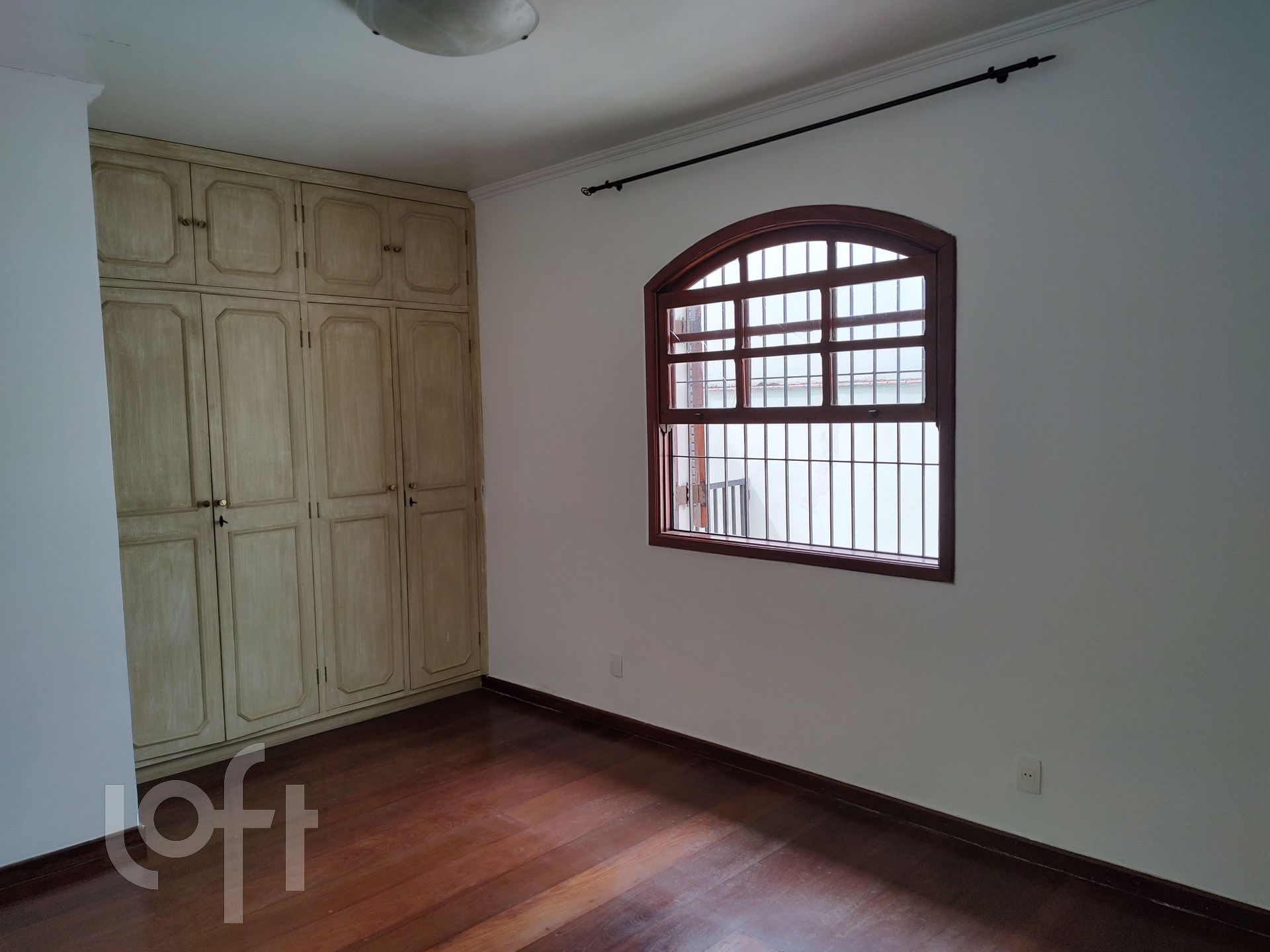 Casa à venda com 4 quartos, 250m² - Foto 9