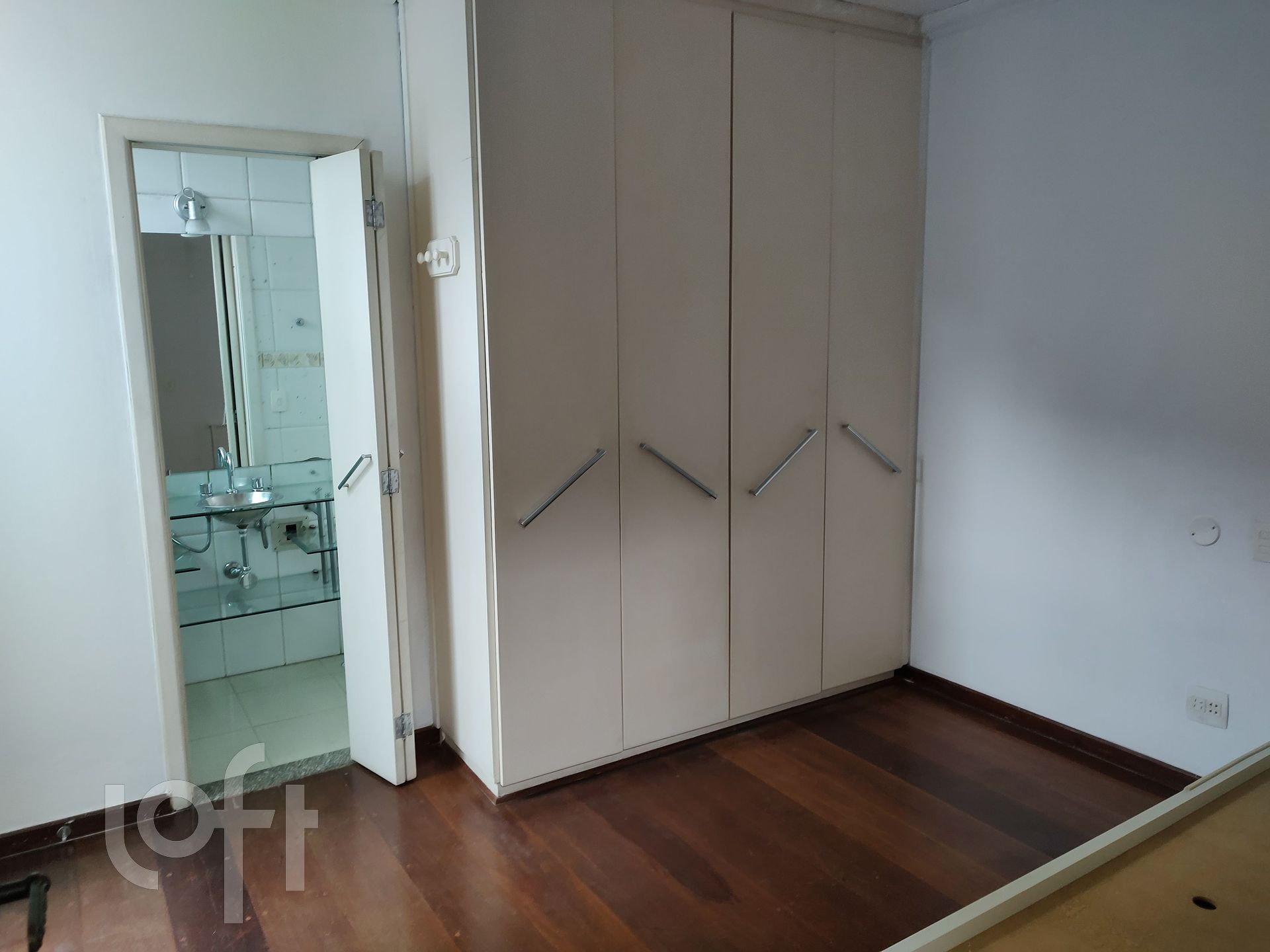 Casa à venda com 4 quartos, 250m² - Foto 10