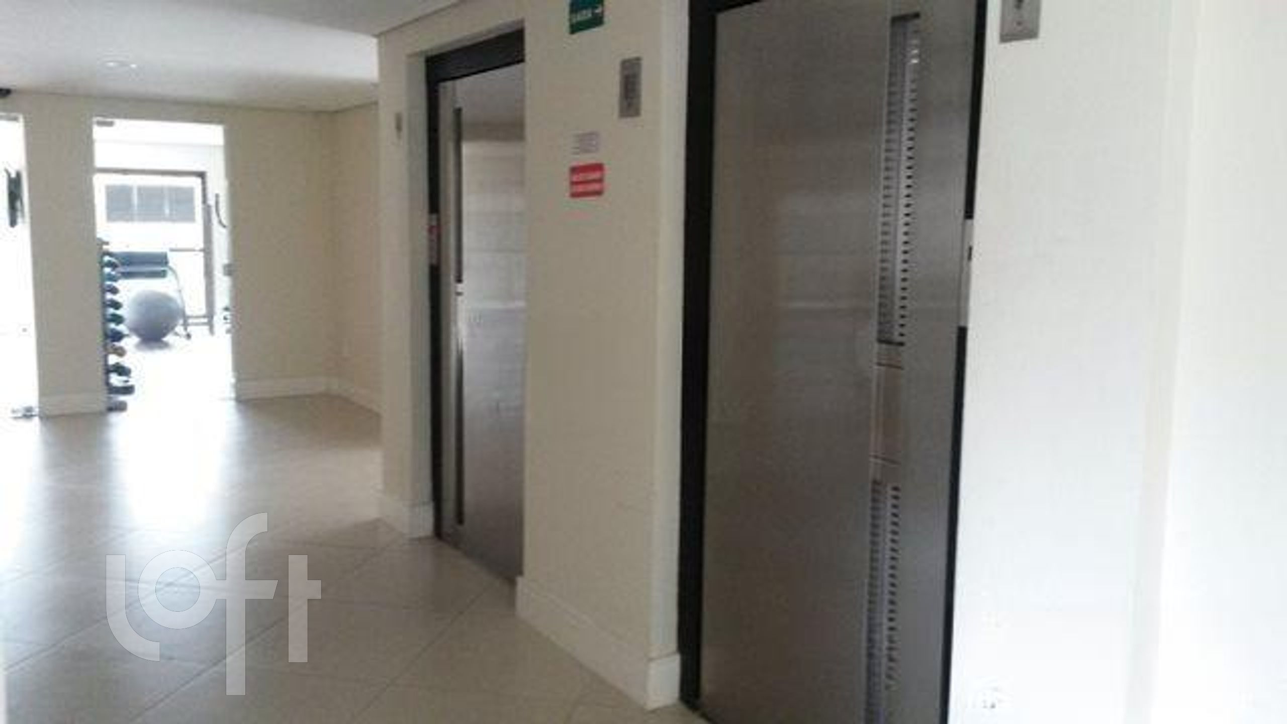 Apartamento à venda com 2 quartos, 65m² - Foto 29