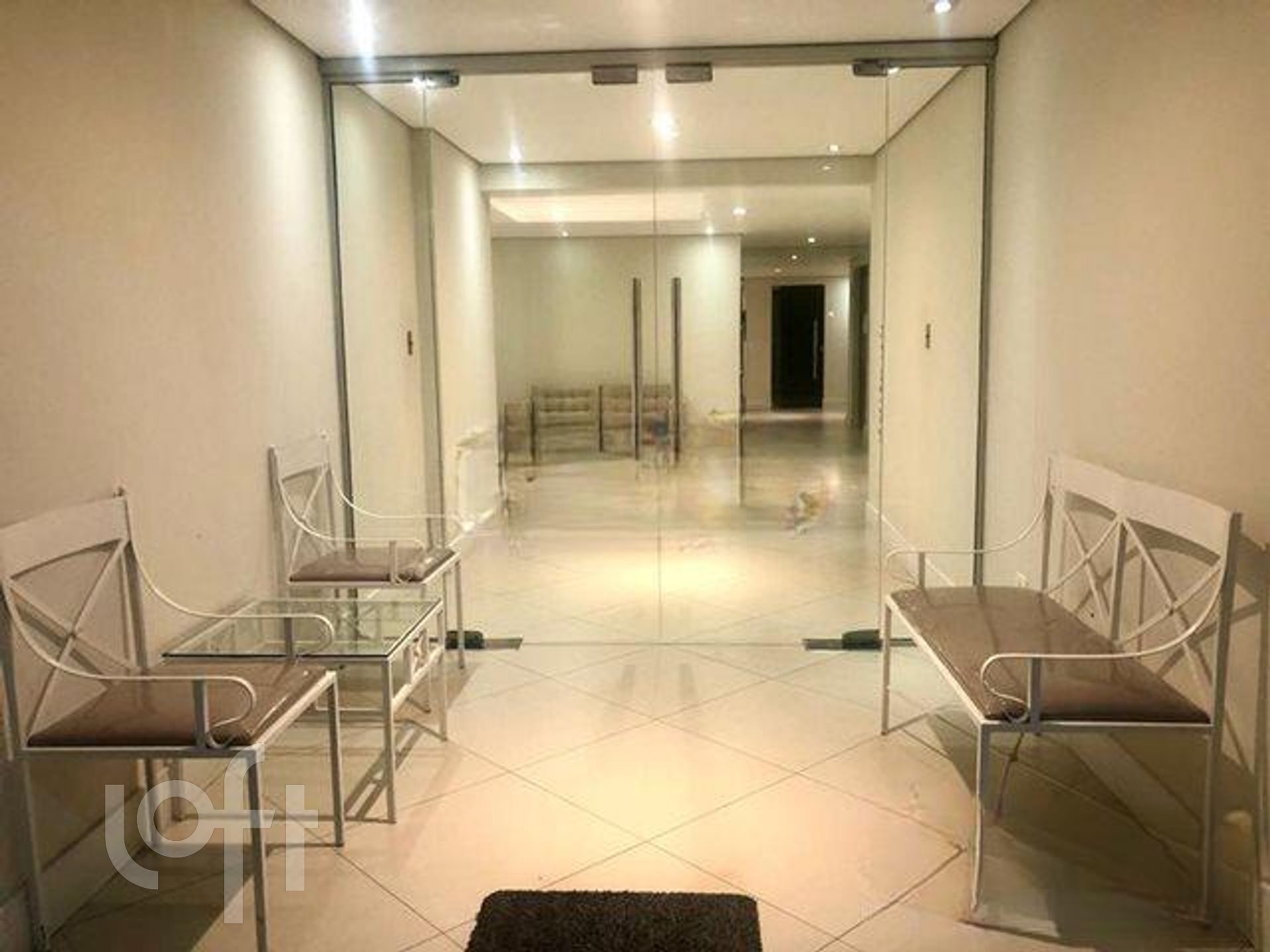 Apartamento à venda com 2 quartos, 65m² - Foto 20