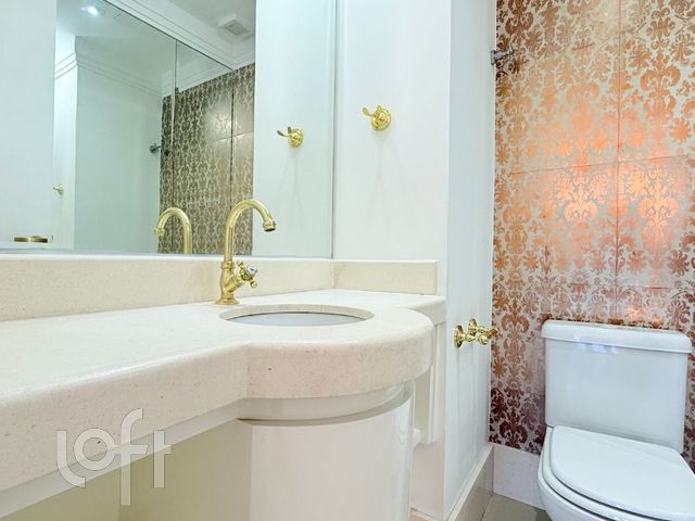 Apartamento com 161m², 3 dormitórios, 3 suítes, 2 vagas, Moinhos de Vento em Porto Alegre