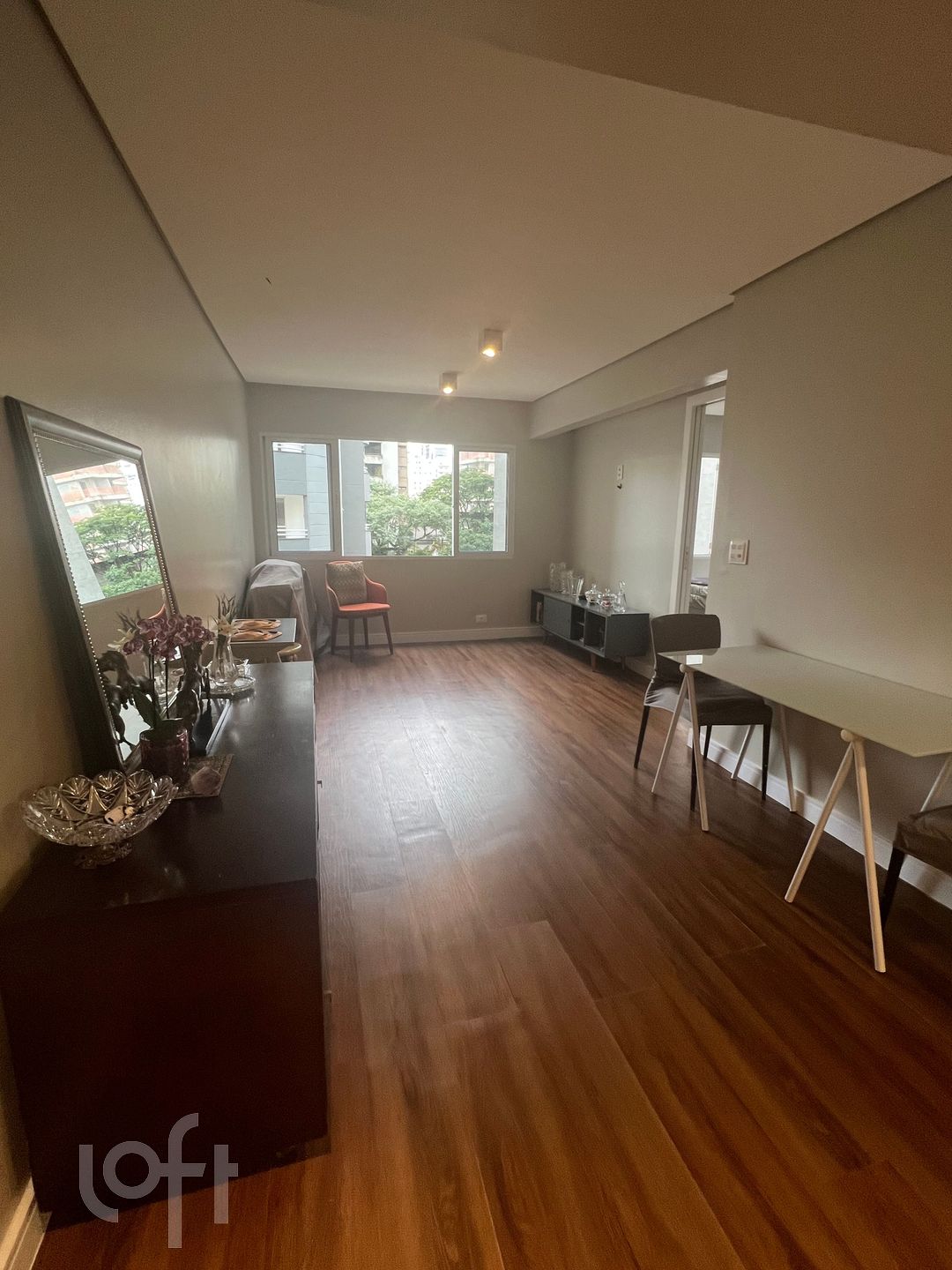 Apartamento à venda com 1 quarto, 56m² - Foto 1