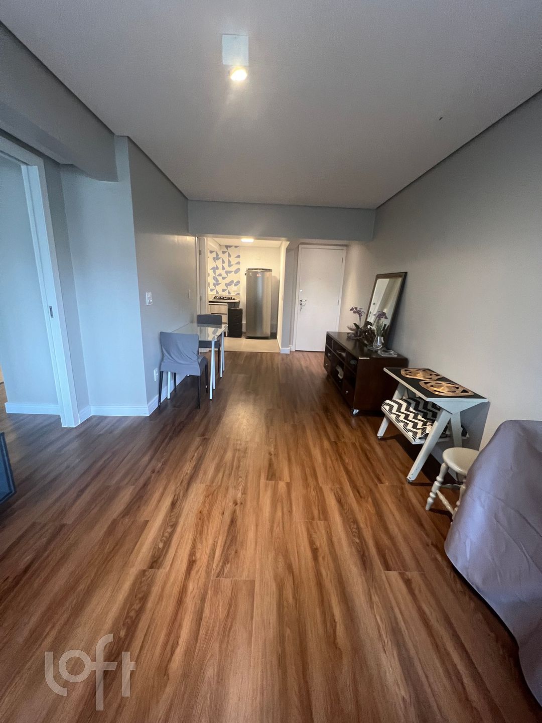 Apartamento à venda com 1 quarto, 56m² - Foto 2