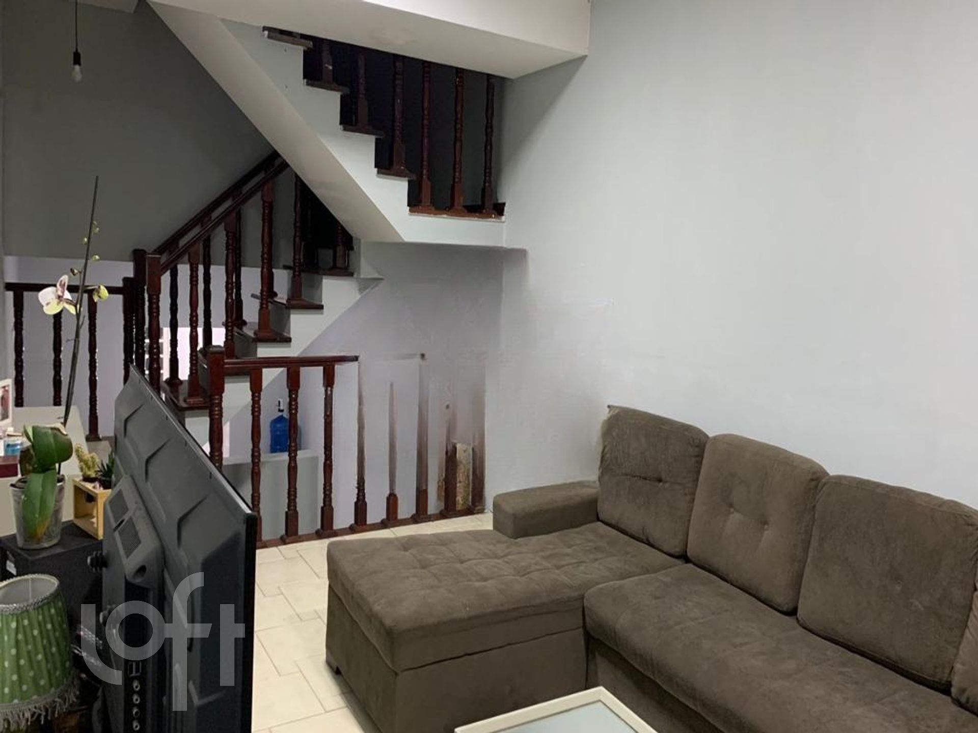 Casa à venda com 3 quartos, 111m² - Foto 1