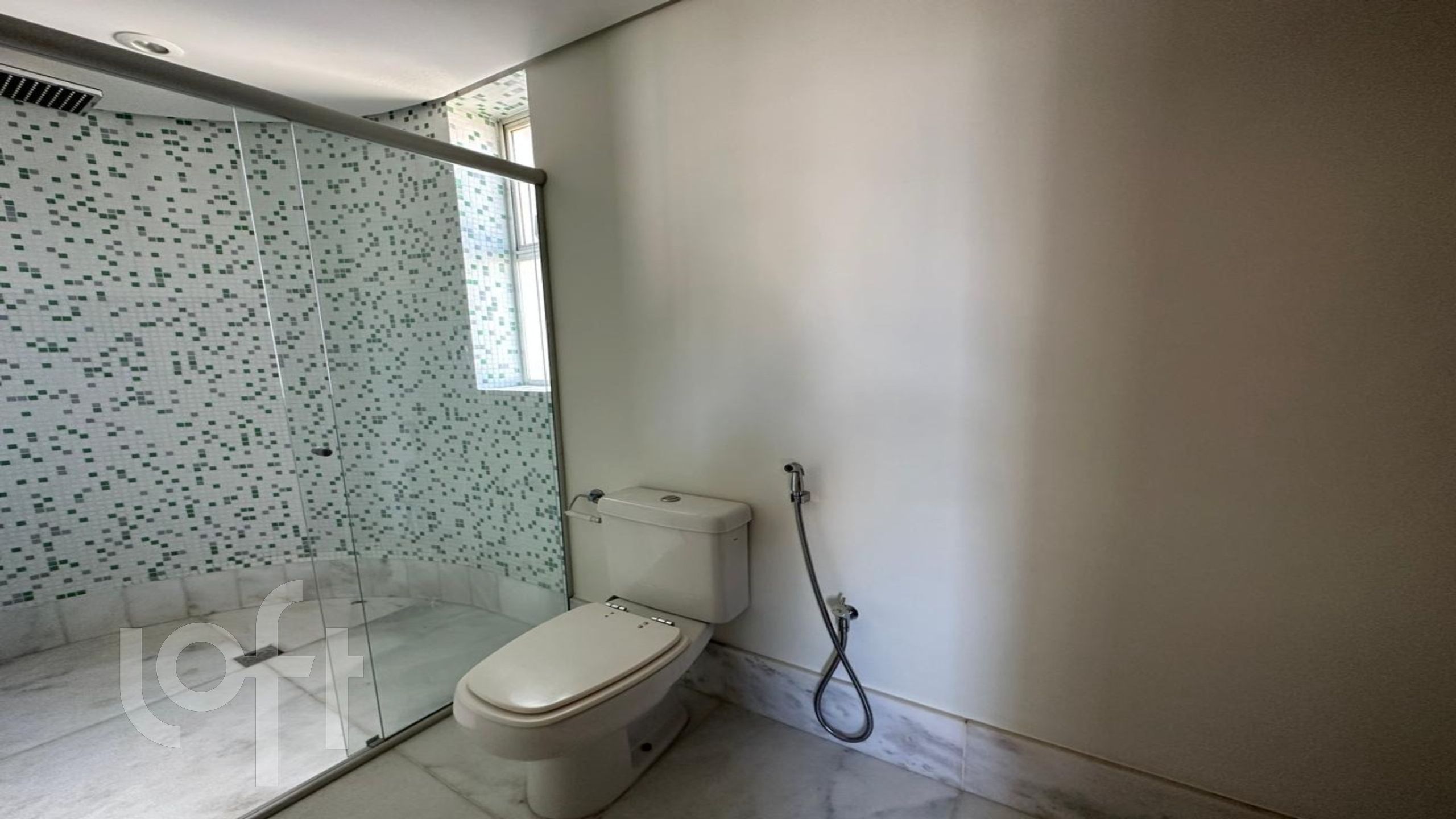 Apartamento à venda com 4 quartos, 180m² - Foto 11