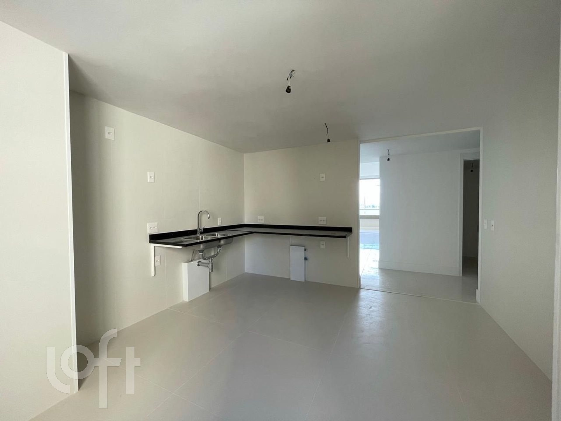 Apartamento à venda com 3 quartos, 187m² - Foto 14