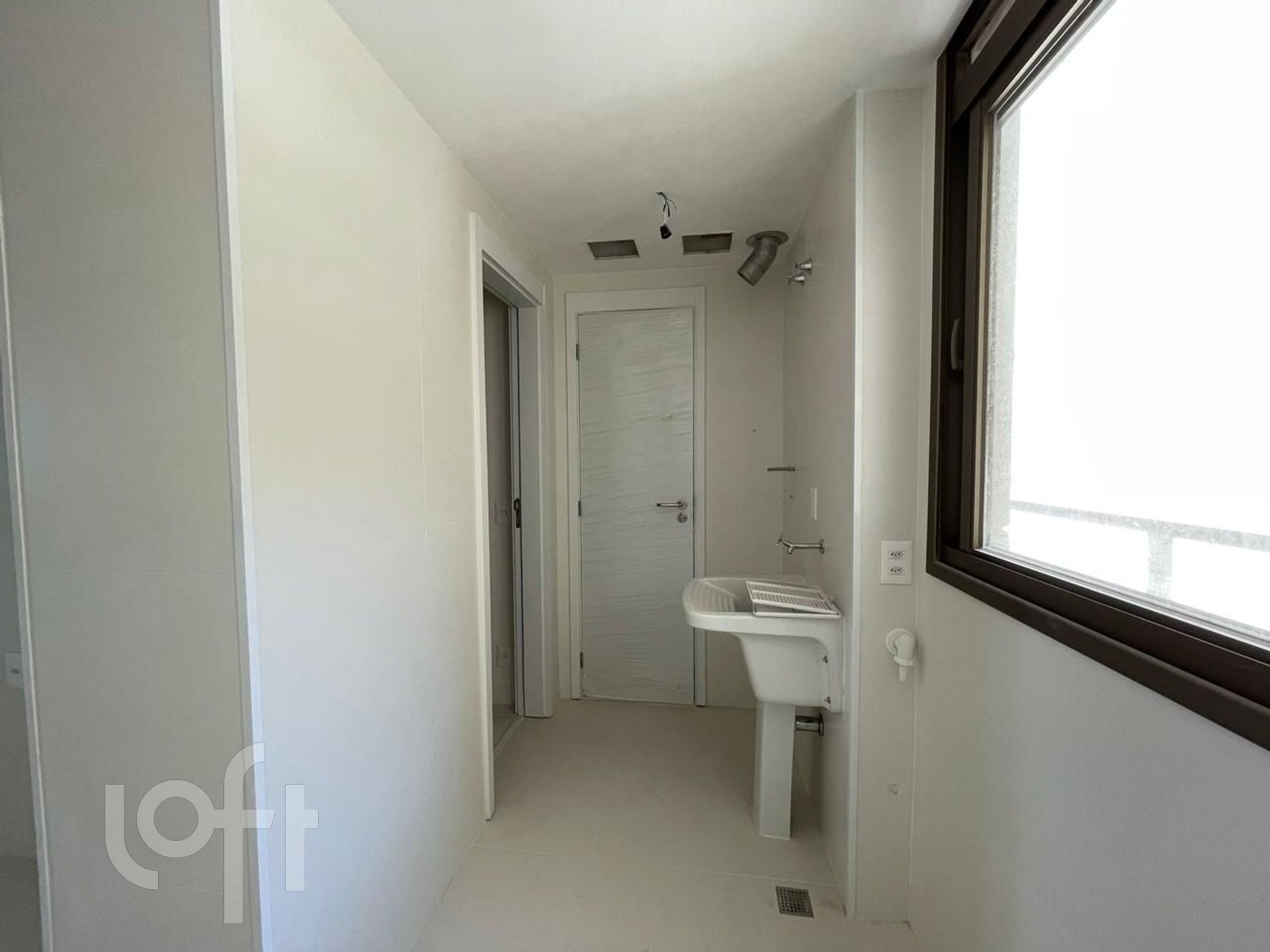 Apartamento à venda com 3 quartos, 187m² - Foto 16