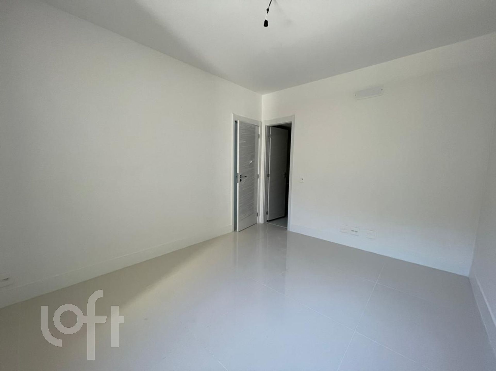 Apartamento à venda com 3 quartos, 187m² - Foto 13