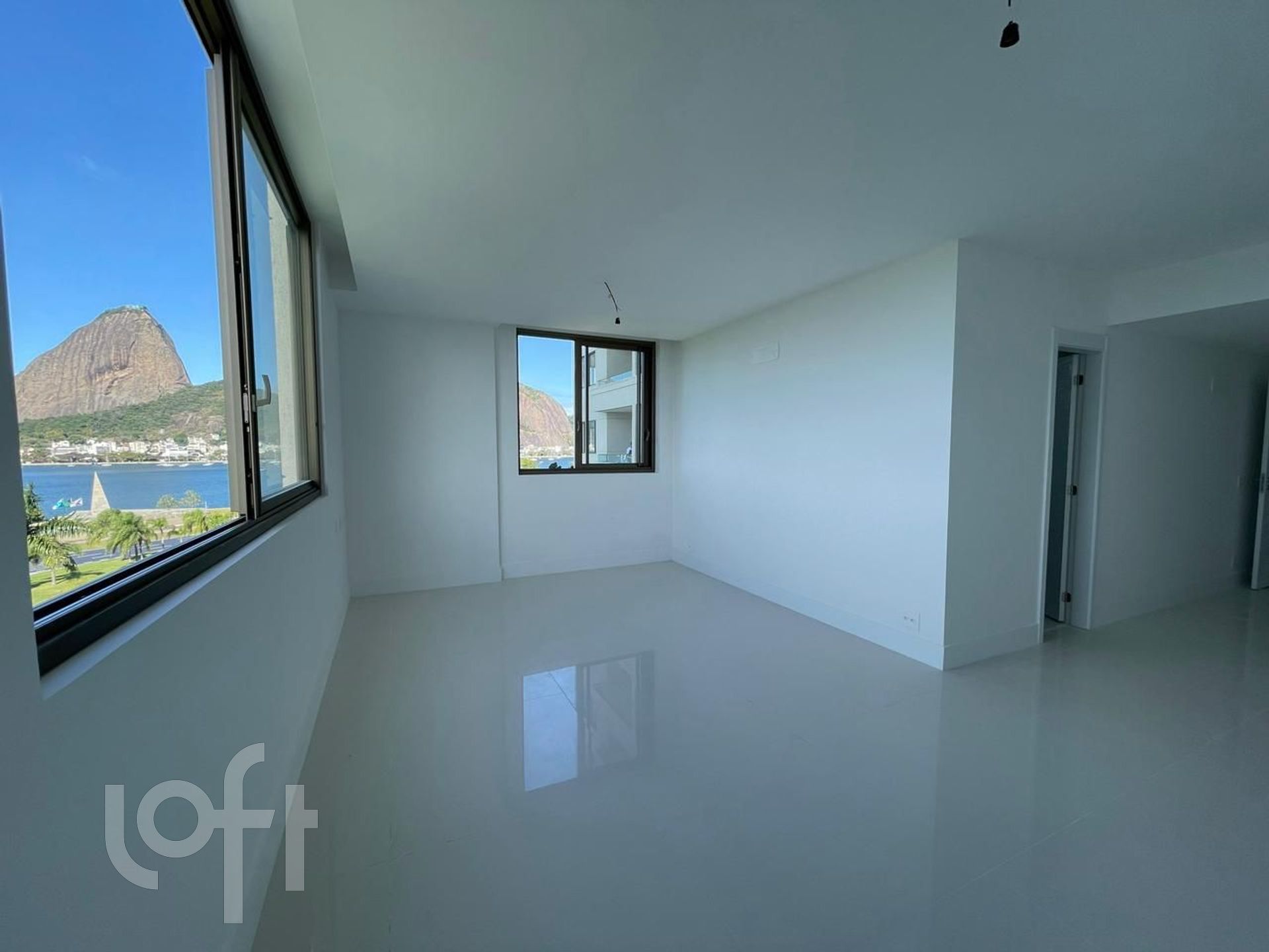 Apartamento à venda com 3 quartos, 187m² - Foto 5