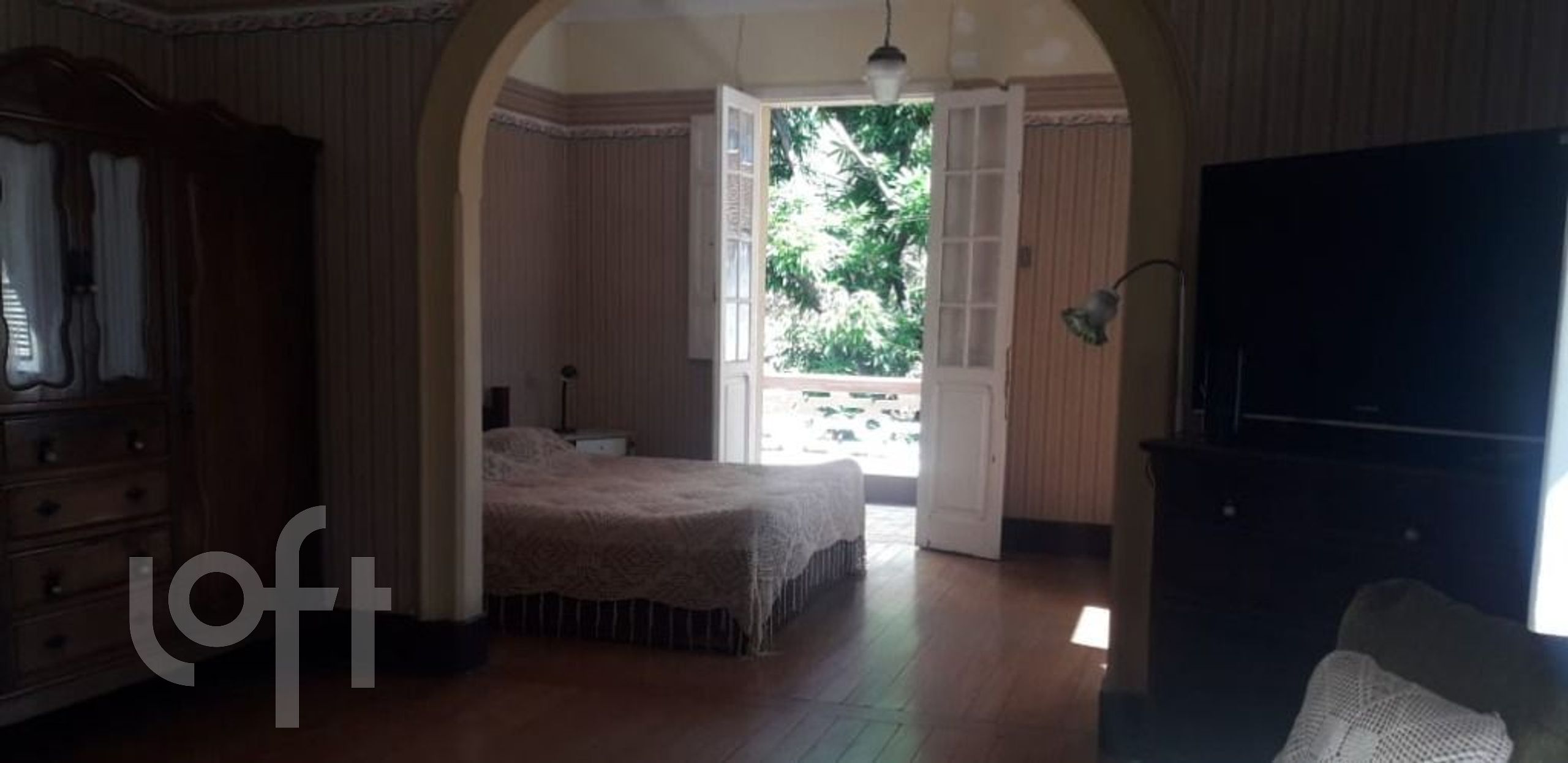 Casa à venda com 6 quartos, 330m² - Foto 28