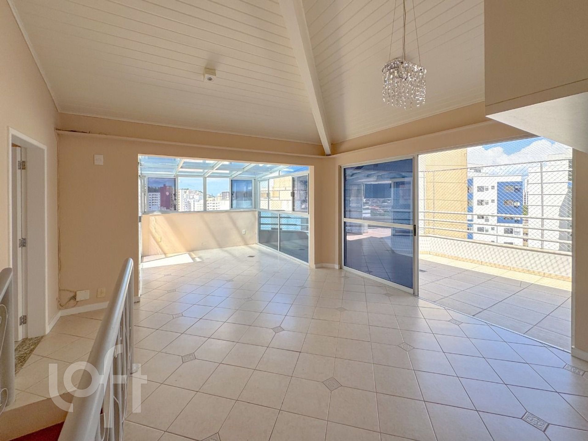 Apartamento à venda em Centro com 163 m², 4 quartos, 1 suíte, 1 vaga
