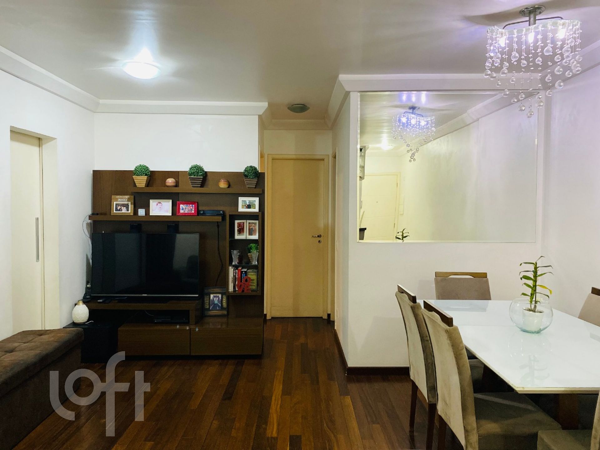 Apartamento à venda com 2 quartos, 65m² - Foto 2