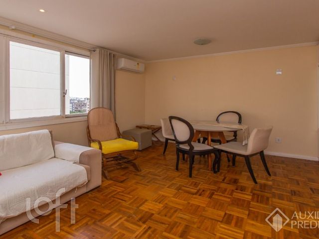 Apartamento com 80m², 2 dormitórios, 1 vaga, Petrópolis em Porto Alegre