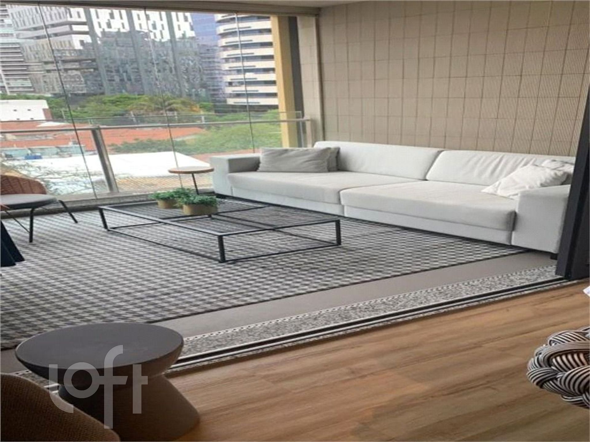 Apartamento à venda com 1 quarto, 45m² - Foto 32