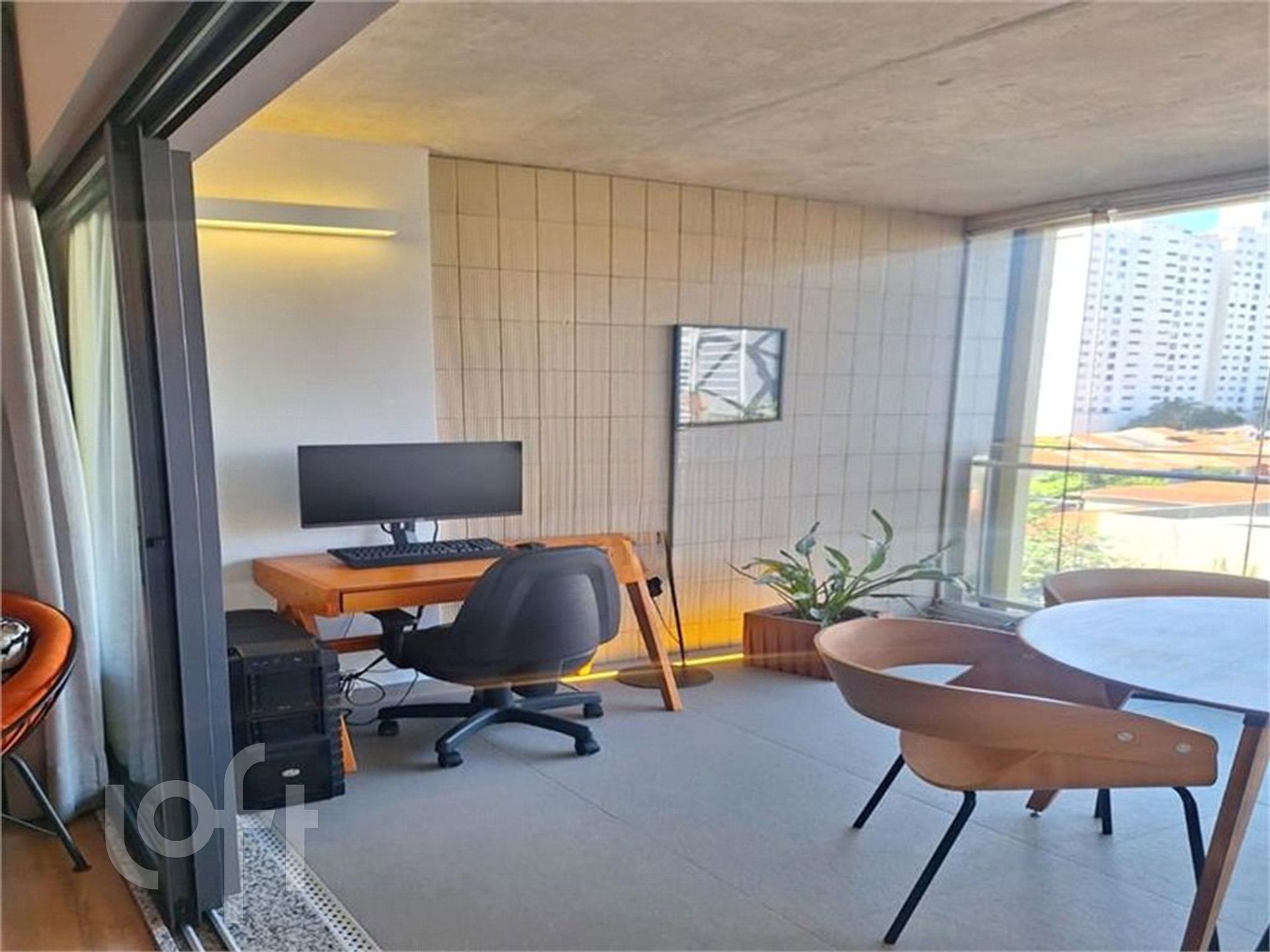 Apartamento à venda com 1 quarto, 45m² - Foto 2