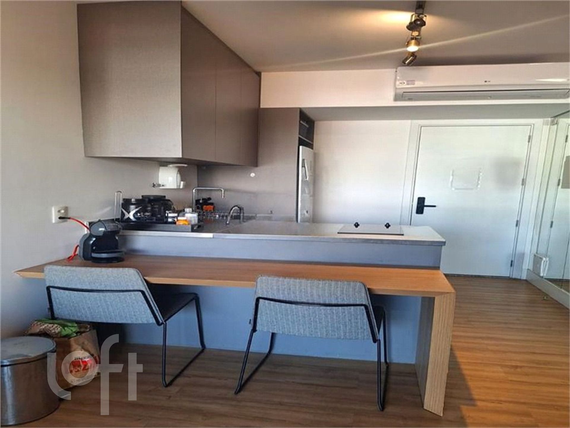 Apartamento à venda com 1 quarto, 45m² - Foto 9