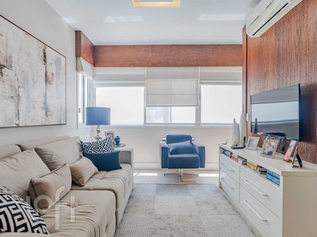 Apartamento com 72m², 2 dormitórios, 1 suíte, 2 vagas, Menino Deus em Porto Alegre