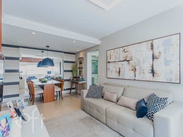 Apartamento com 72m², 2 dormitórios, 1 suíte, 2 vagas, Menino Deus em Porto Alegre