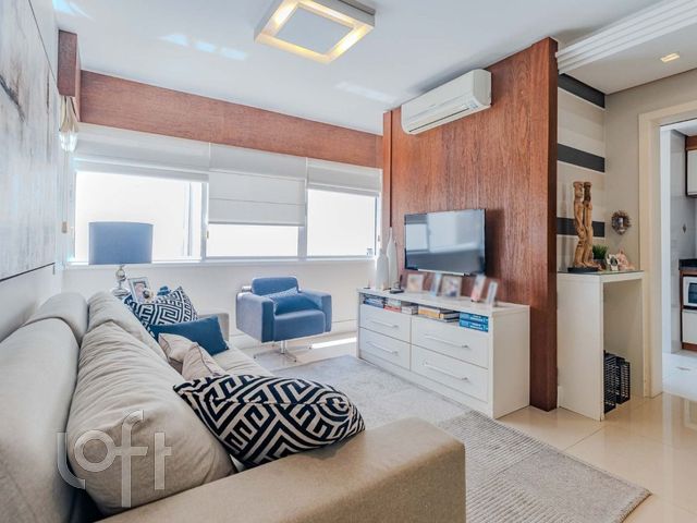 Apartamento com 72m², 2 dormitórios, 1 suíte, 2 vagas, Menino Deus em Porto Alegre