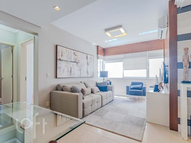 Apartamento com 72m², 2 dormitórios, 1 suíte, 2 vagas, Menino Deus em Porto Alegre