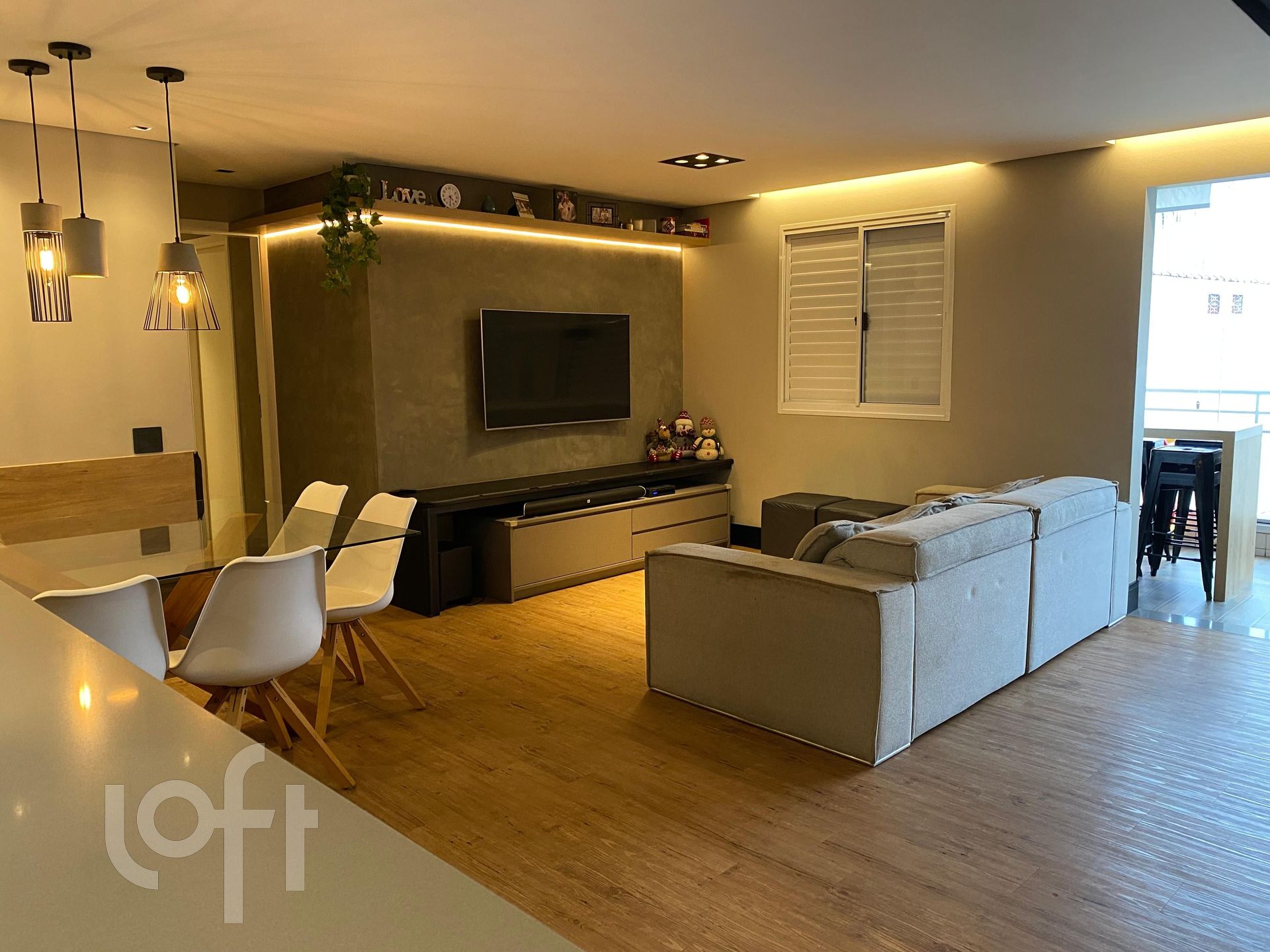 Apartamento à venda com 3 quartos, 110m² - Foto 1