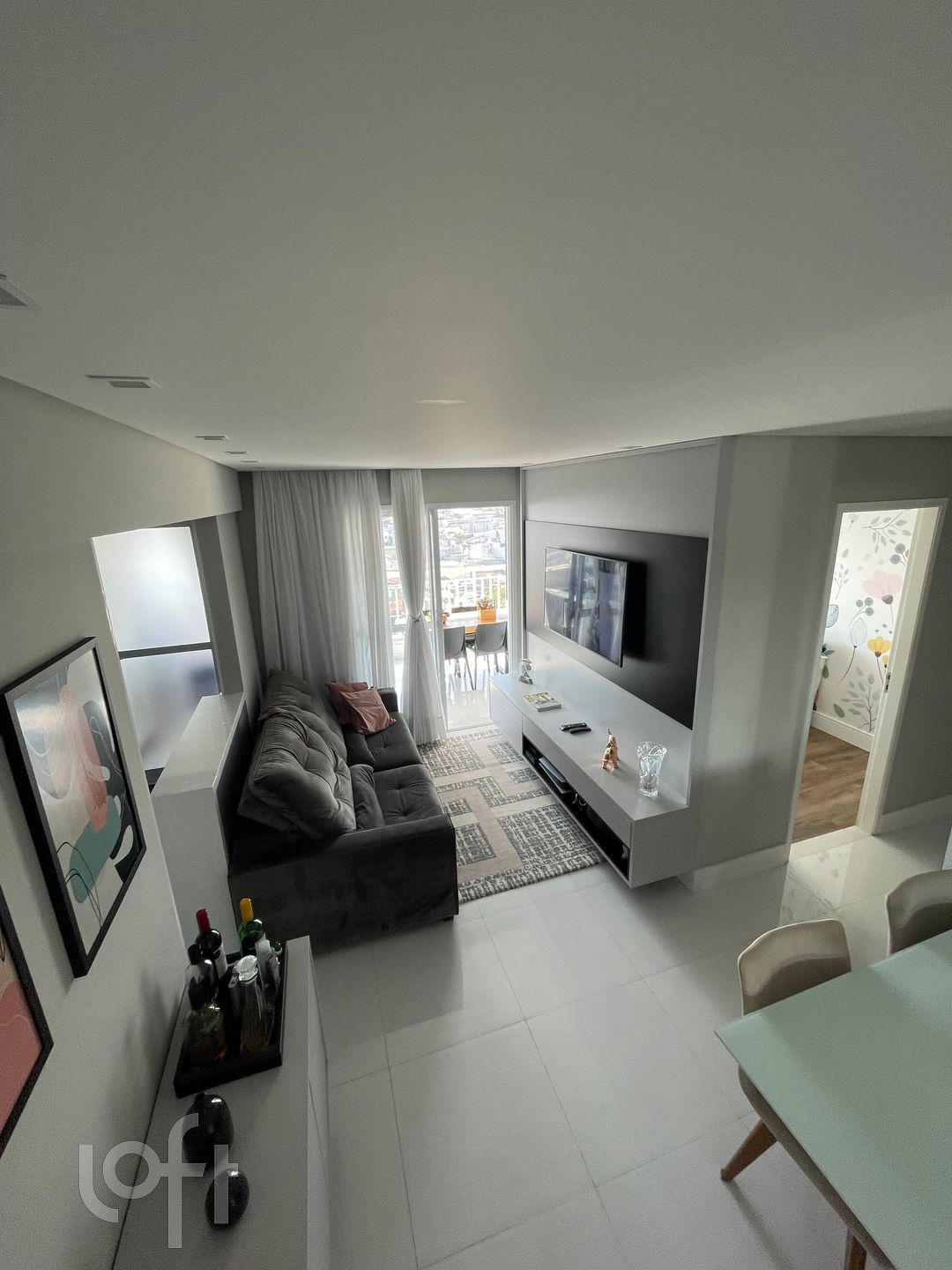 Apartamento à venda com 2 quartos, 62m² - Foto 1