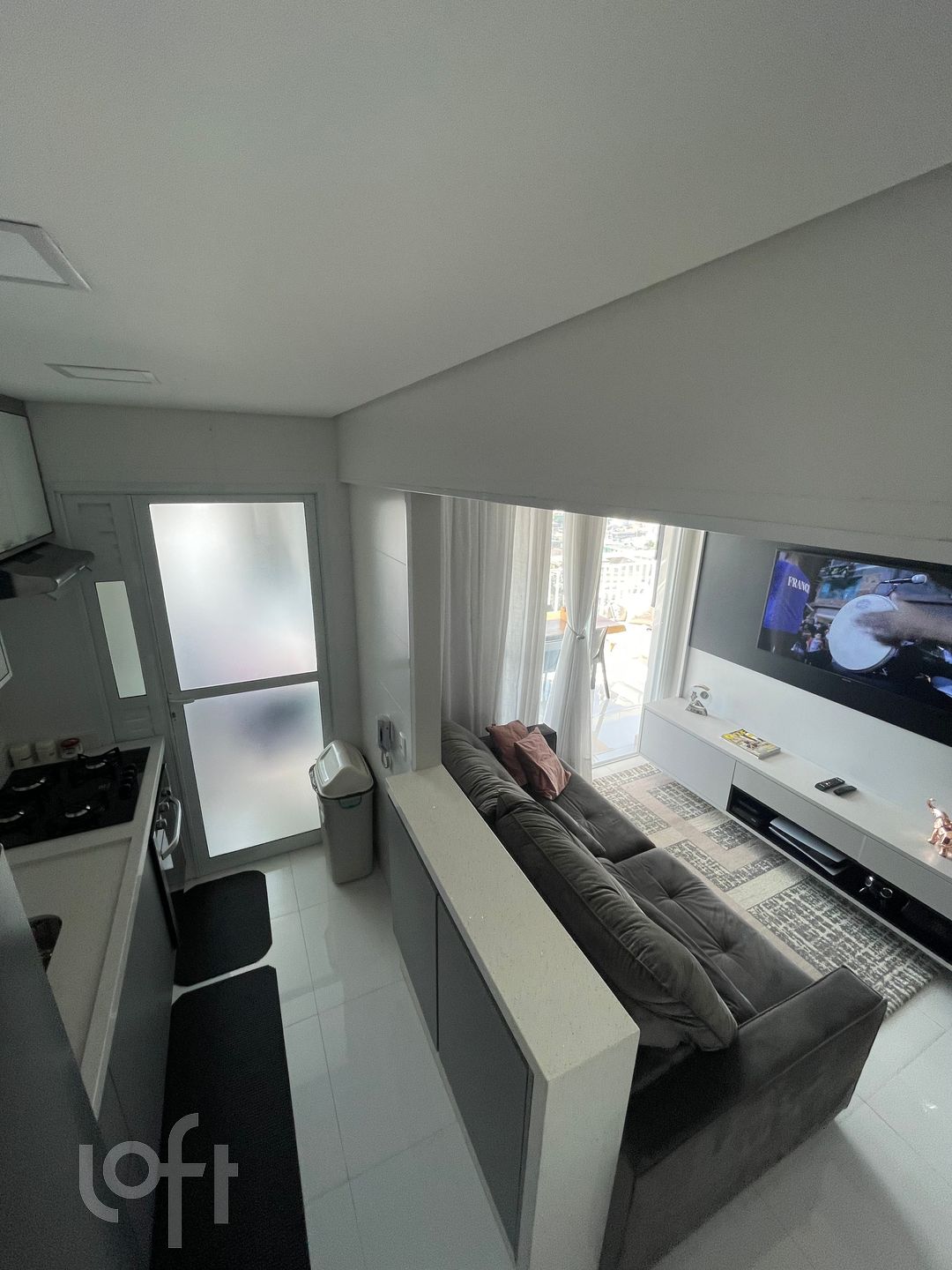 Apartamento à venda com 2 quartos, 62m² - Foto 2