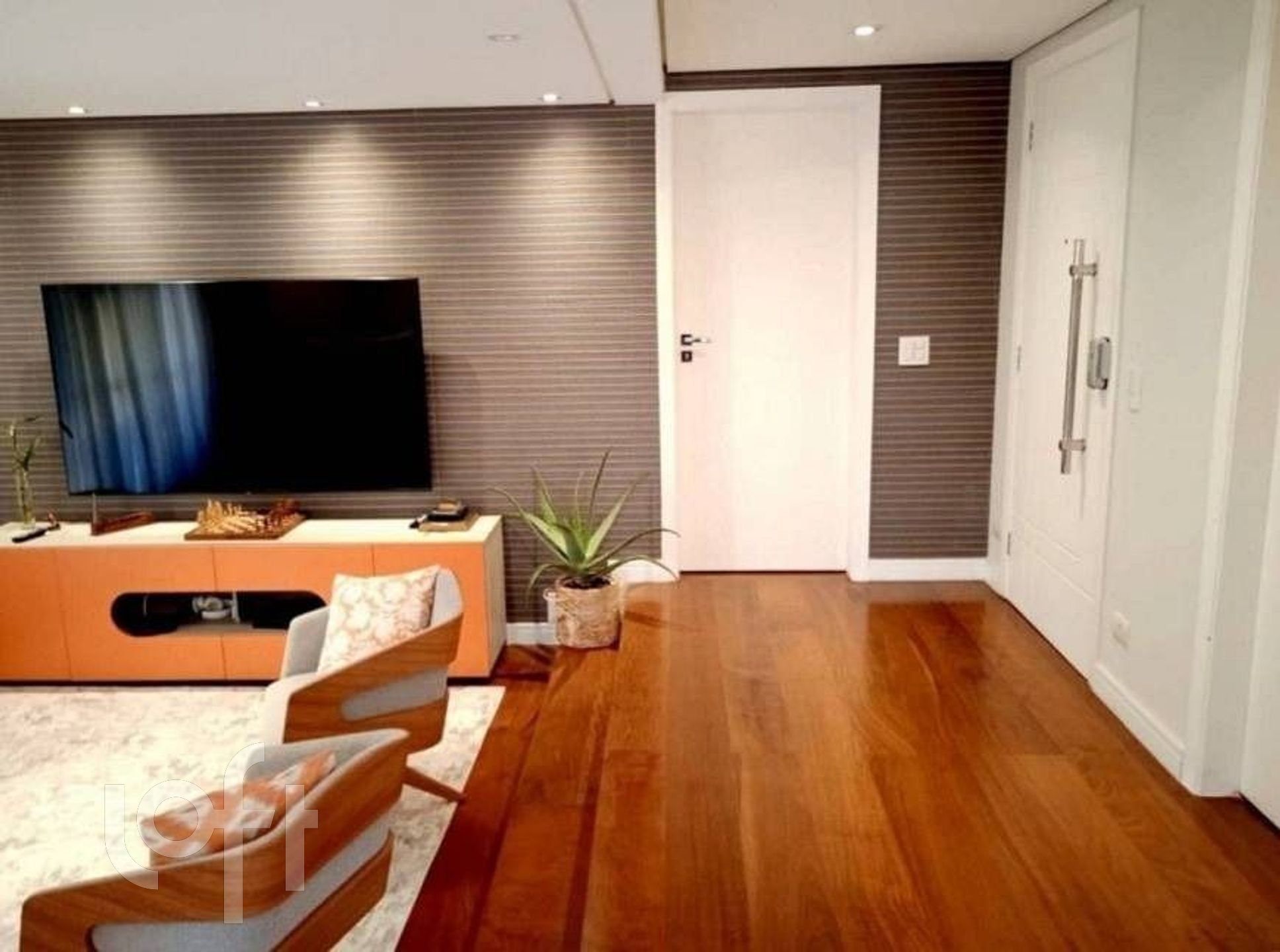 Apartamento à venda com 3 quartos, 150m² - Foto 2