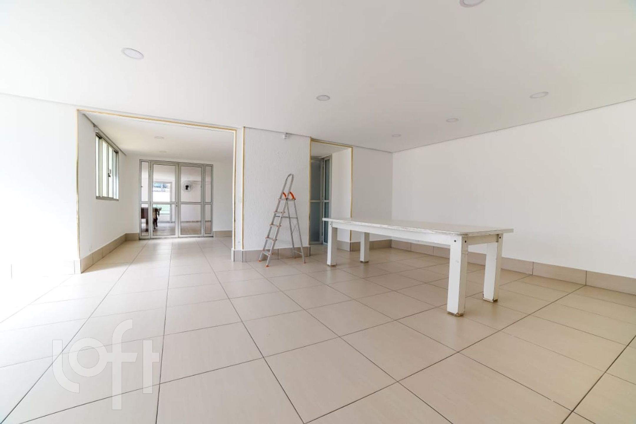 Apartamento à venda com 3 quartos, 76m² - Foto 18