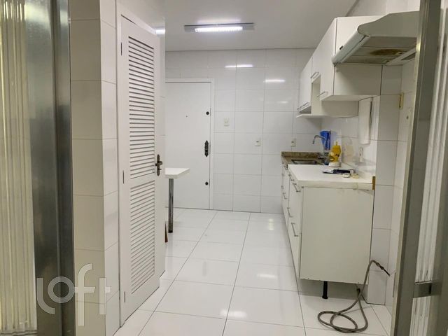 Apartamento com 97m², 3 dormitórios, 3 suítes, 2 vagas, Moinhos de Vento em Porto Alegre