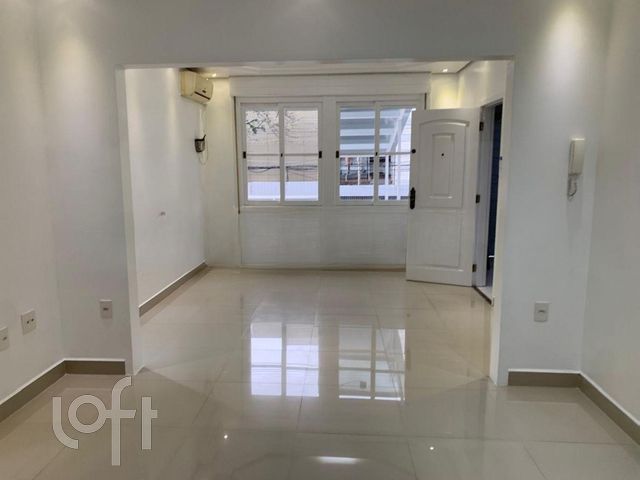 Apartamento com 97m², 3 dormitórios, 3 suítes, 2 vagas, Moinhos de Vento em Porto Alegre