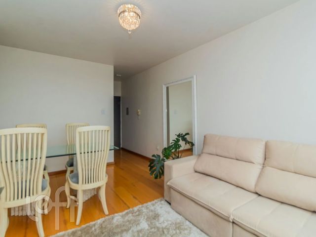 Apartamento com 78m², 3 dormitórios, 1 suíte, 1 vaga, Três Figueiras em Porto Alegre