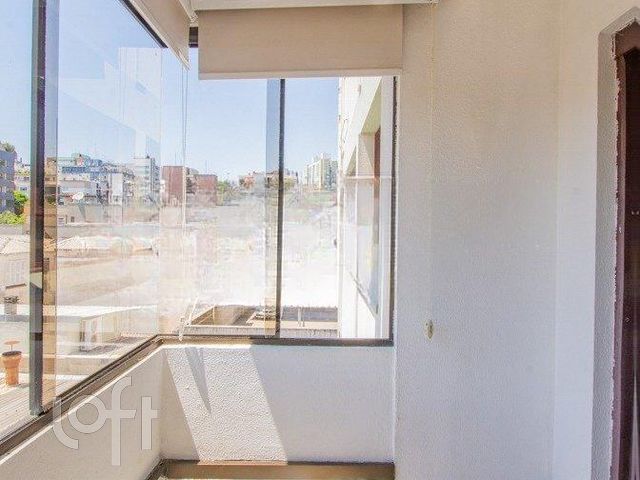 Apartamento com 102m², 3 dormitórios, 1 suíte, 1 vaga, Higienópolis em Porto Alegre