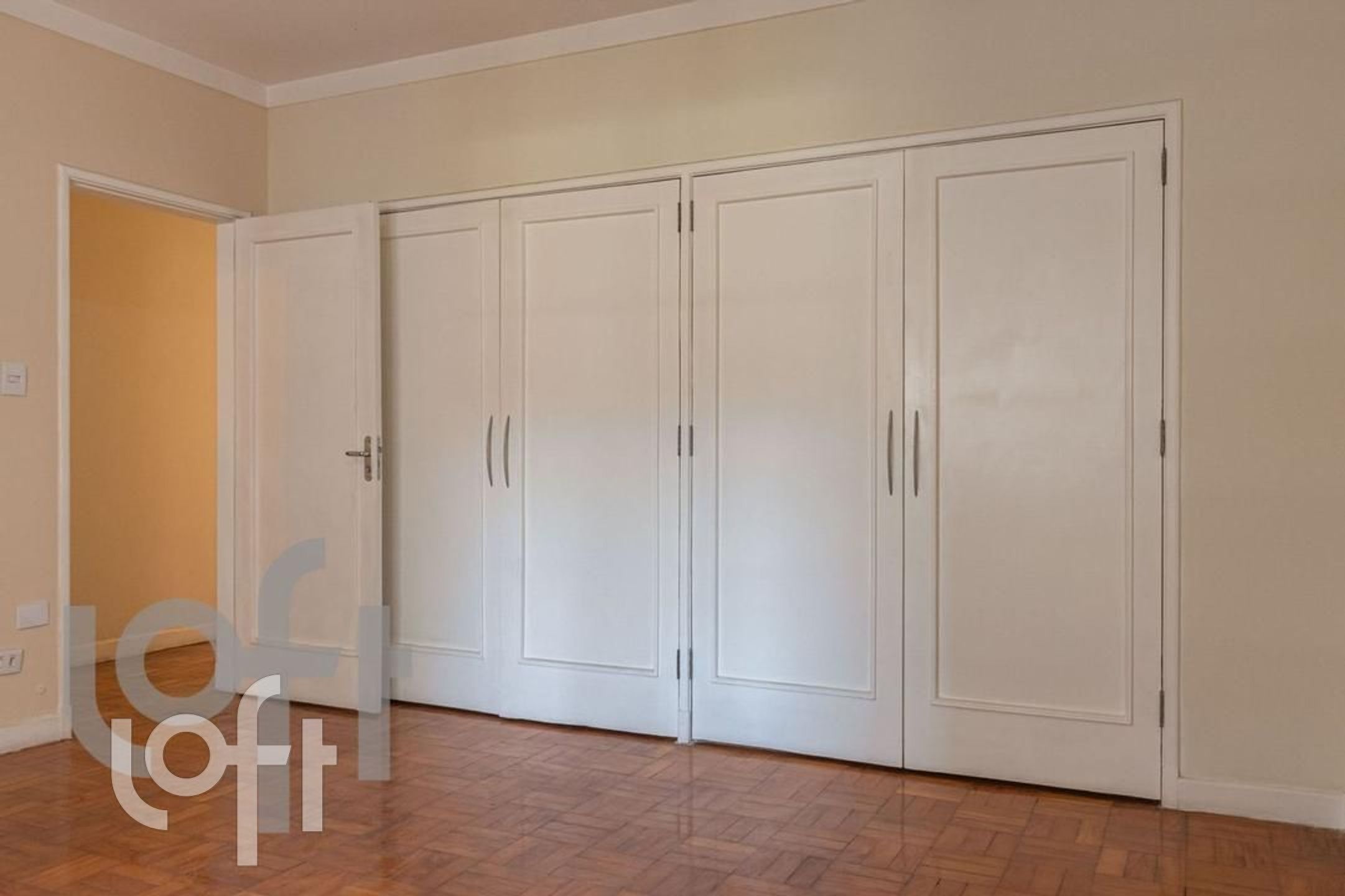 Apartamento à venda com 3 quartos, 175m² - Foto 4