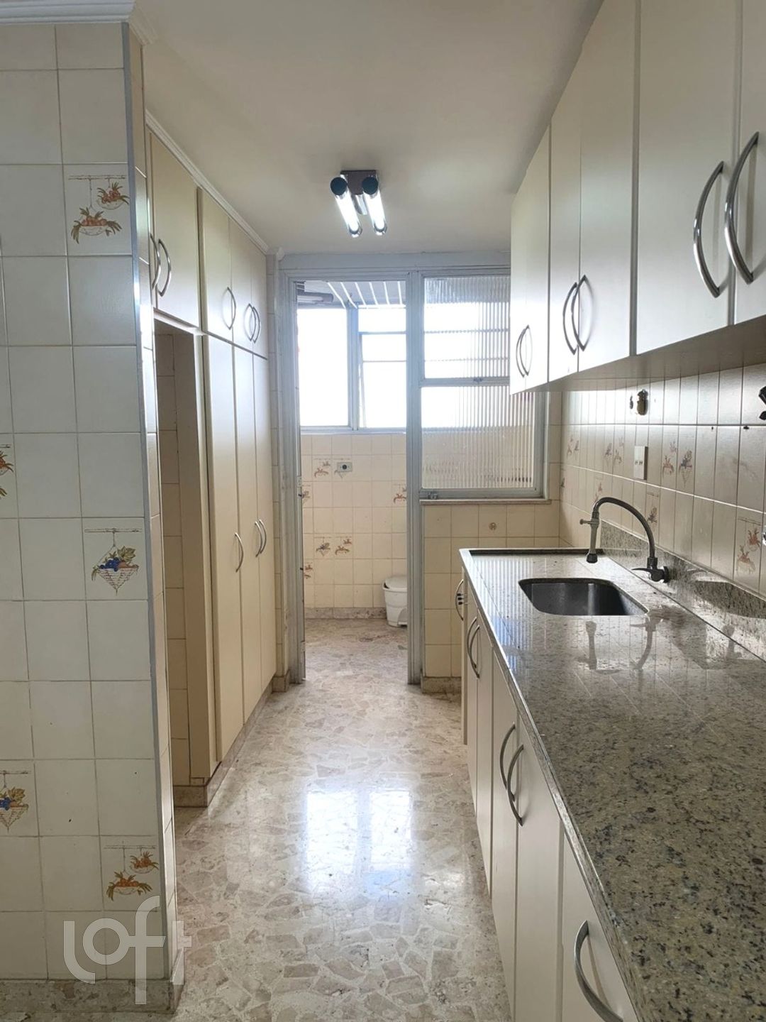 Apartamento à venda com 3 quartos, 180m² - Foto 8