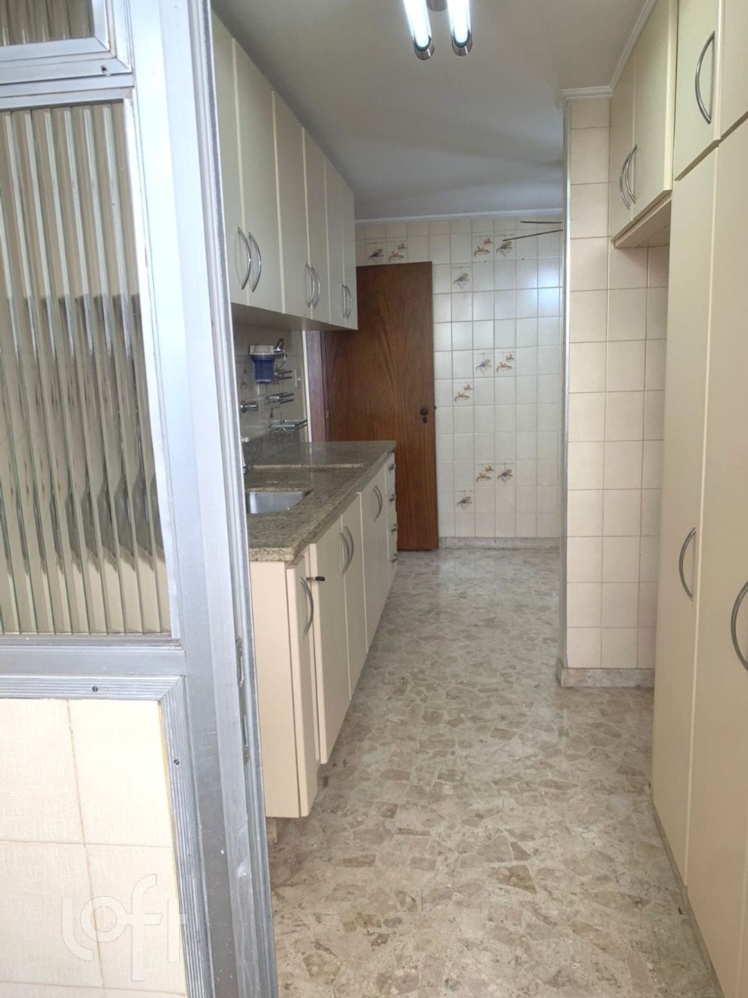 Apartamento à venda com 3 quartos, 180m² - Foto 11