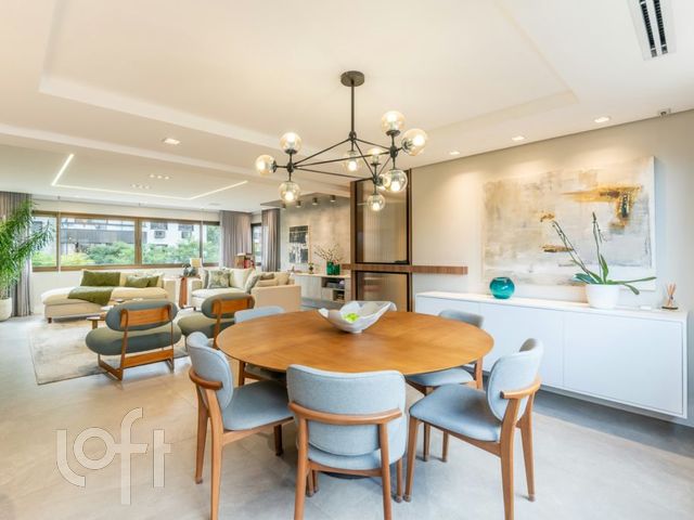 Apartamento com 161m², 3 dormitórios, 2 suítes, 3 vagas, Bela Vista em Porto Alegre