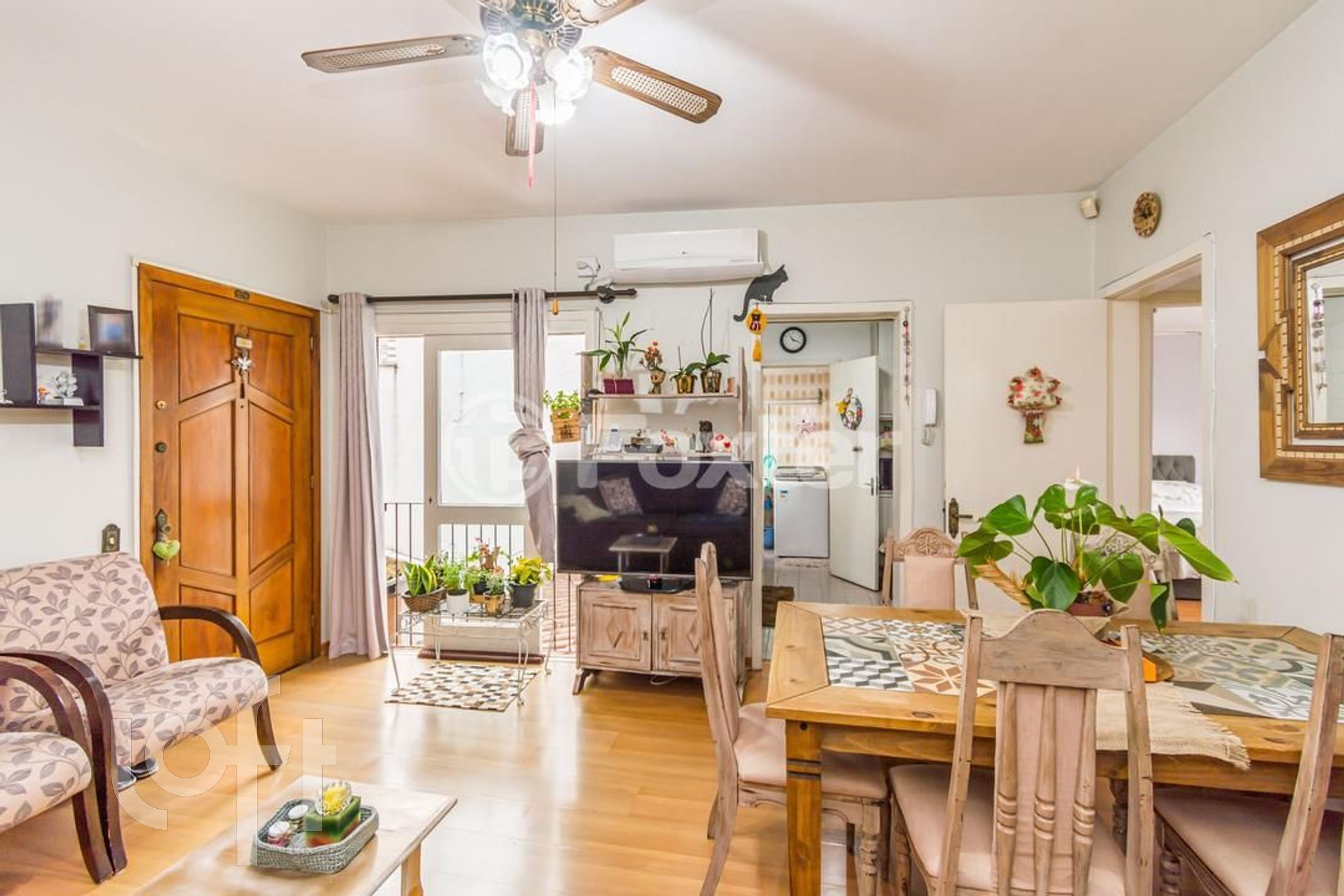 Apartamento com 131m², 2 dormitórios, 2 vagas, Jardim Botânico em Porto Alegre