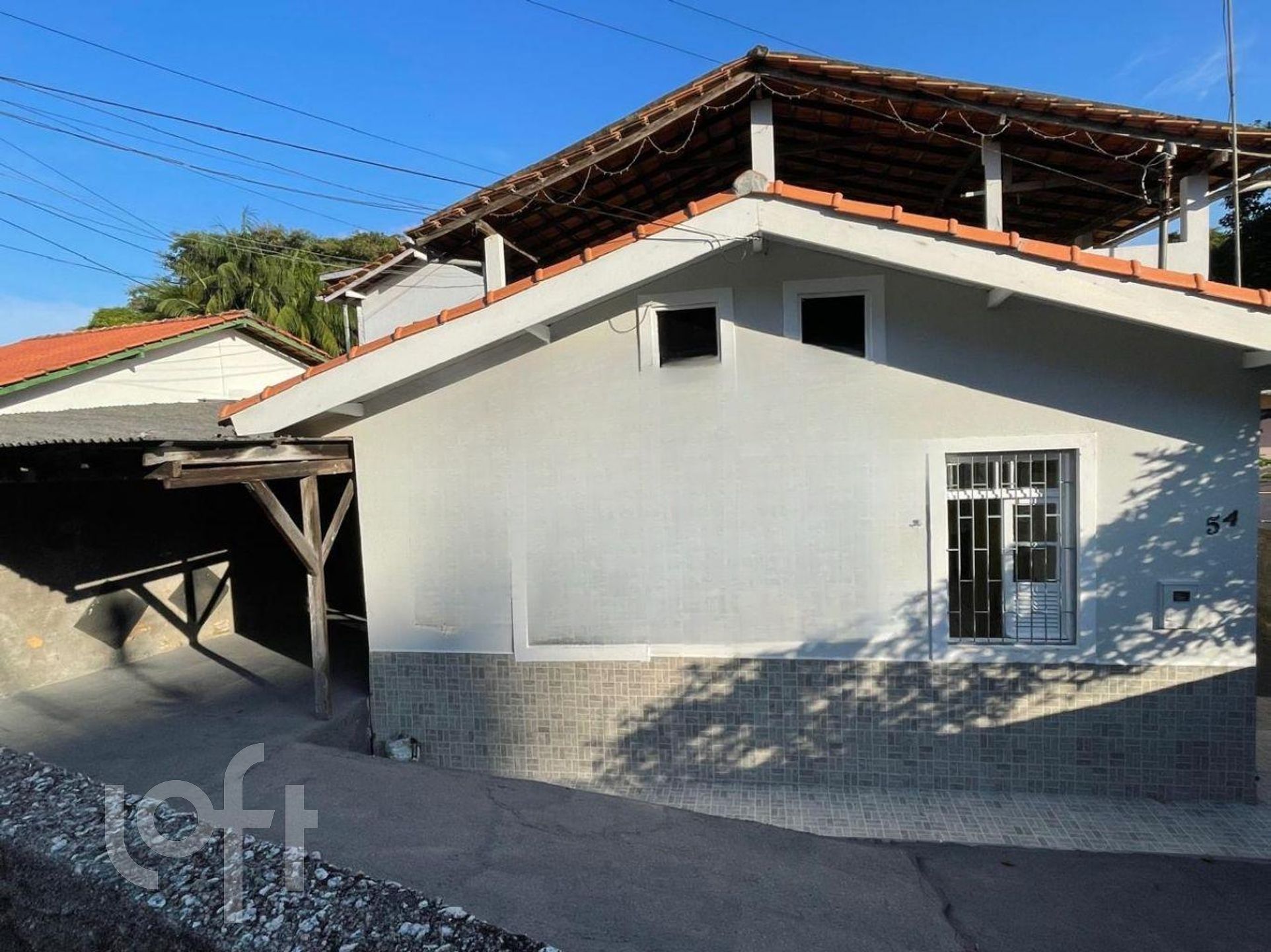 Casa à venda em Centro com 160 m², 3 quartos, 2 vagas