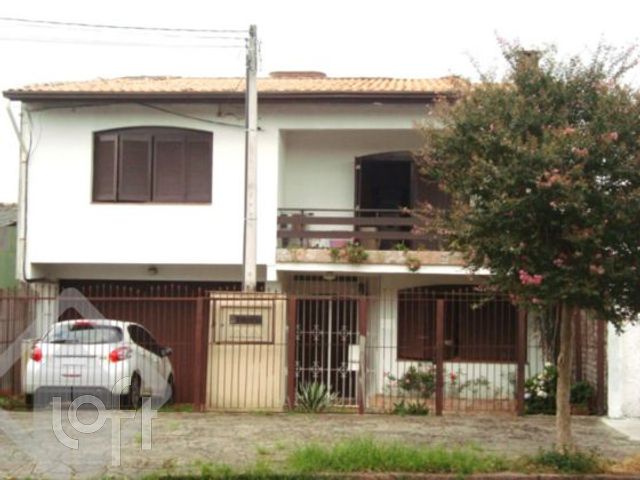 Casa com 336m², 3 dormitórios, 2 suítes, 3 vagas, Cristo Redentor em Porto Alegre
