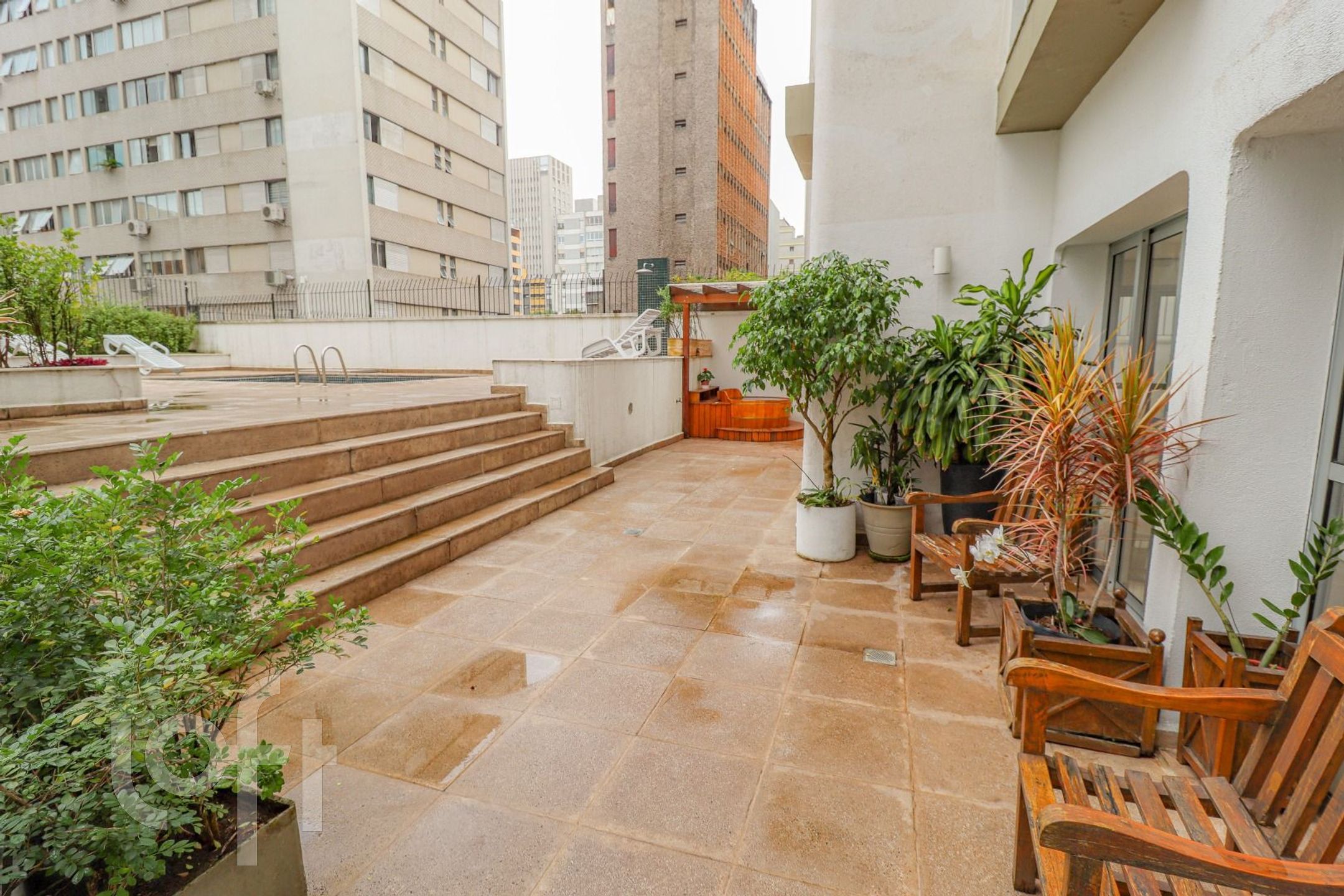 Apartamento à venda com 1 quarto, 60m² - Foto 13