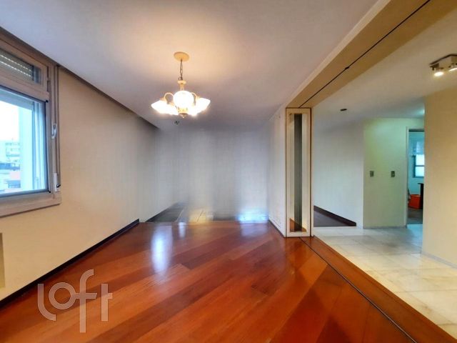 Apartamento com 184m², 4 dormitórios, 1 suíte, 2 vagas, Bom Fim em Porto Alegre