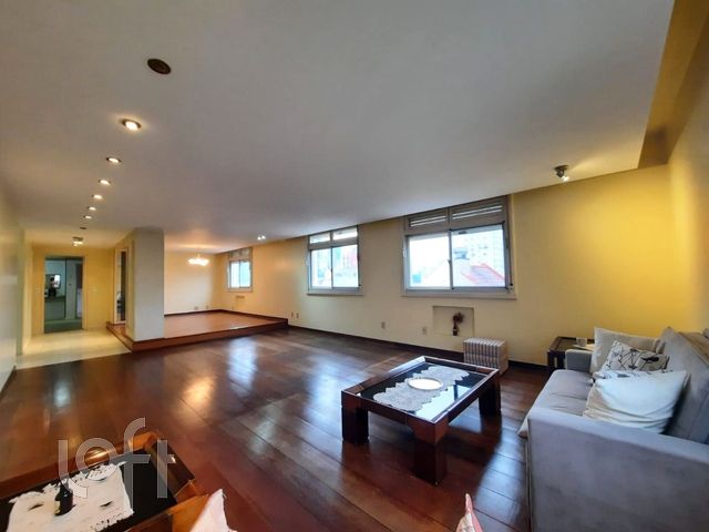 Apartamento com 184m², 4 dormitórios, 1 suíte, 2 vagas, Bom Fim em Porto Alegre