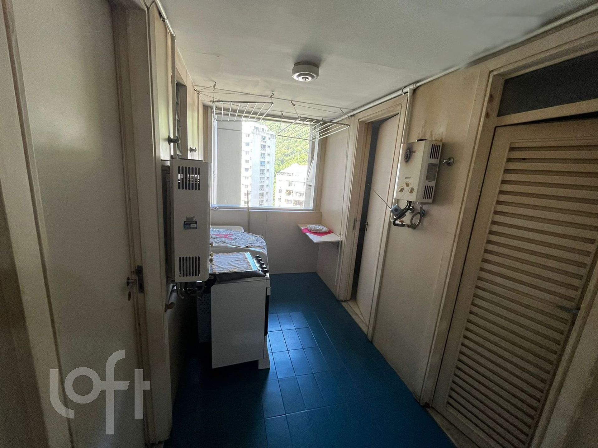 Apartamento à venda com 4 quartos, 200m² - Foto 18