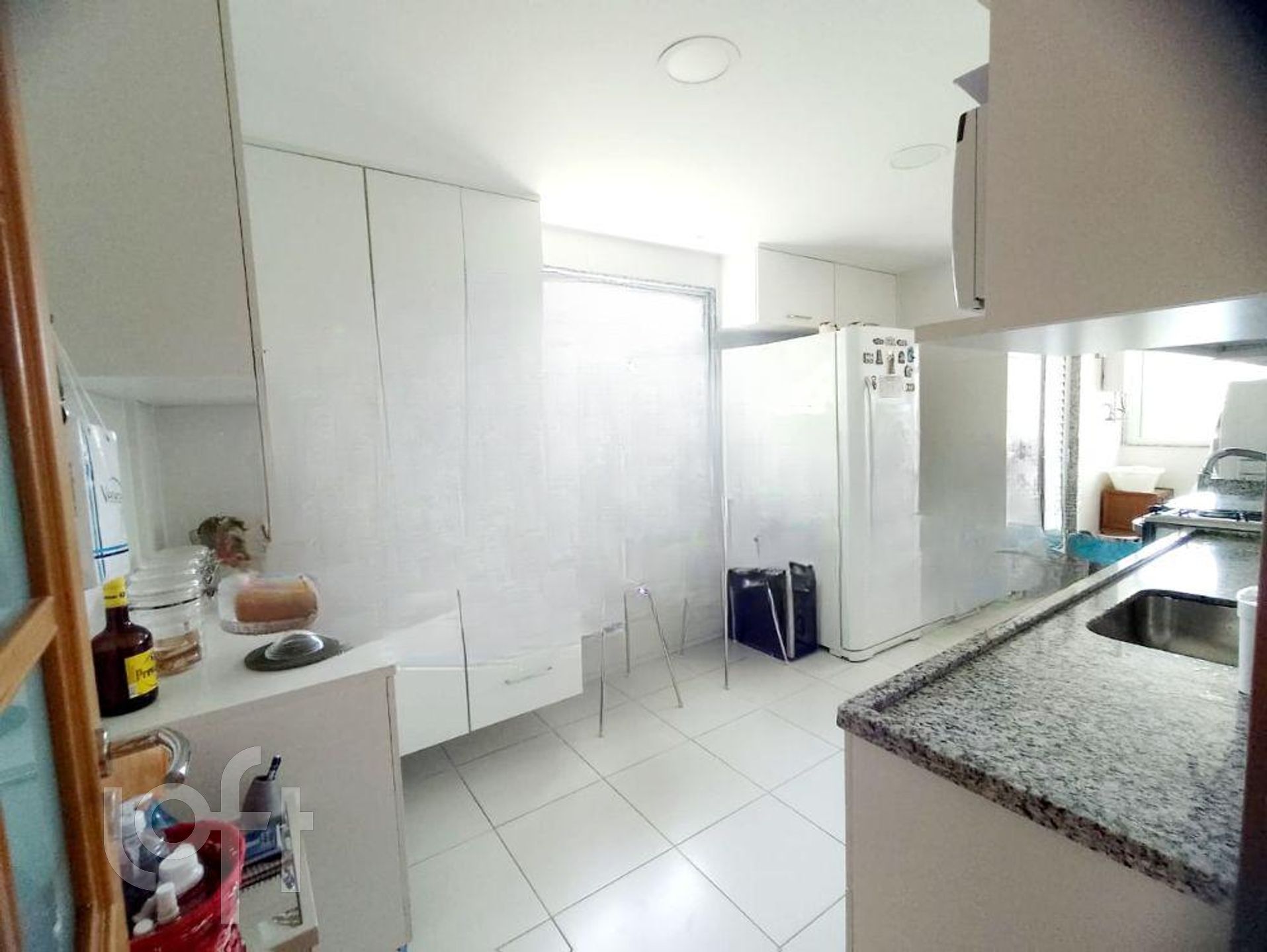 Apartamento à venda com 3 quartos, 101m² - Foto 9