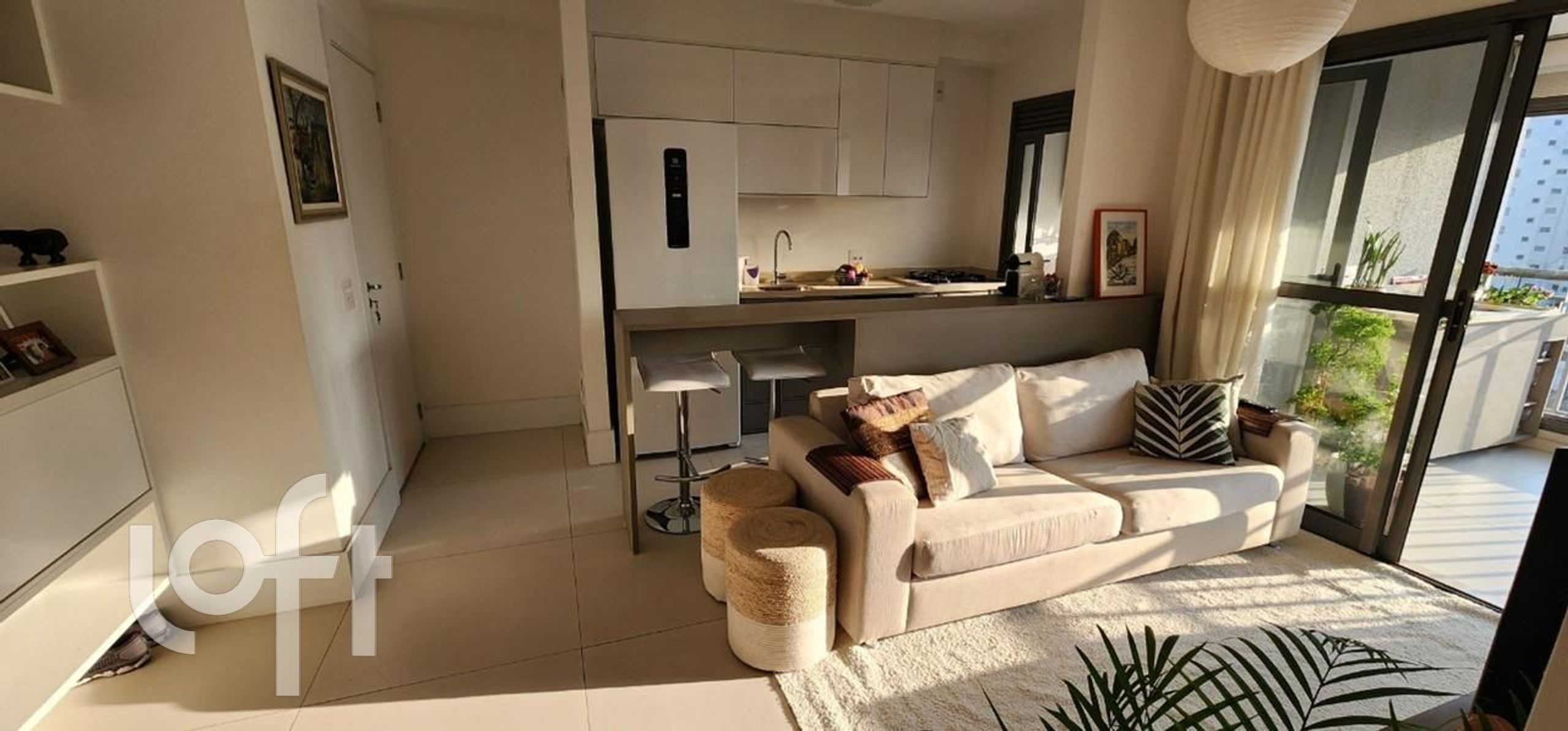 Apartamento à venda com 2 quartos, 67m² - Foto 2