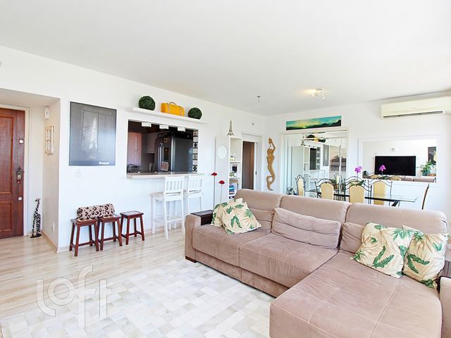 Apartamento com 117m², 3 dormitórios, 1 suíte, 2 vagas, Higienópolis em Porto Alegre