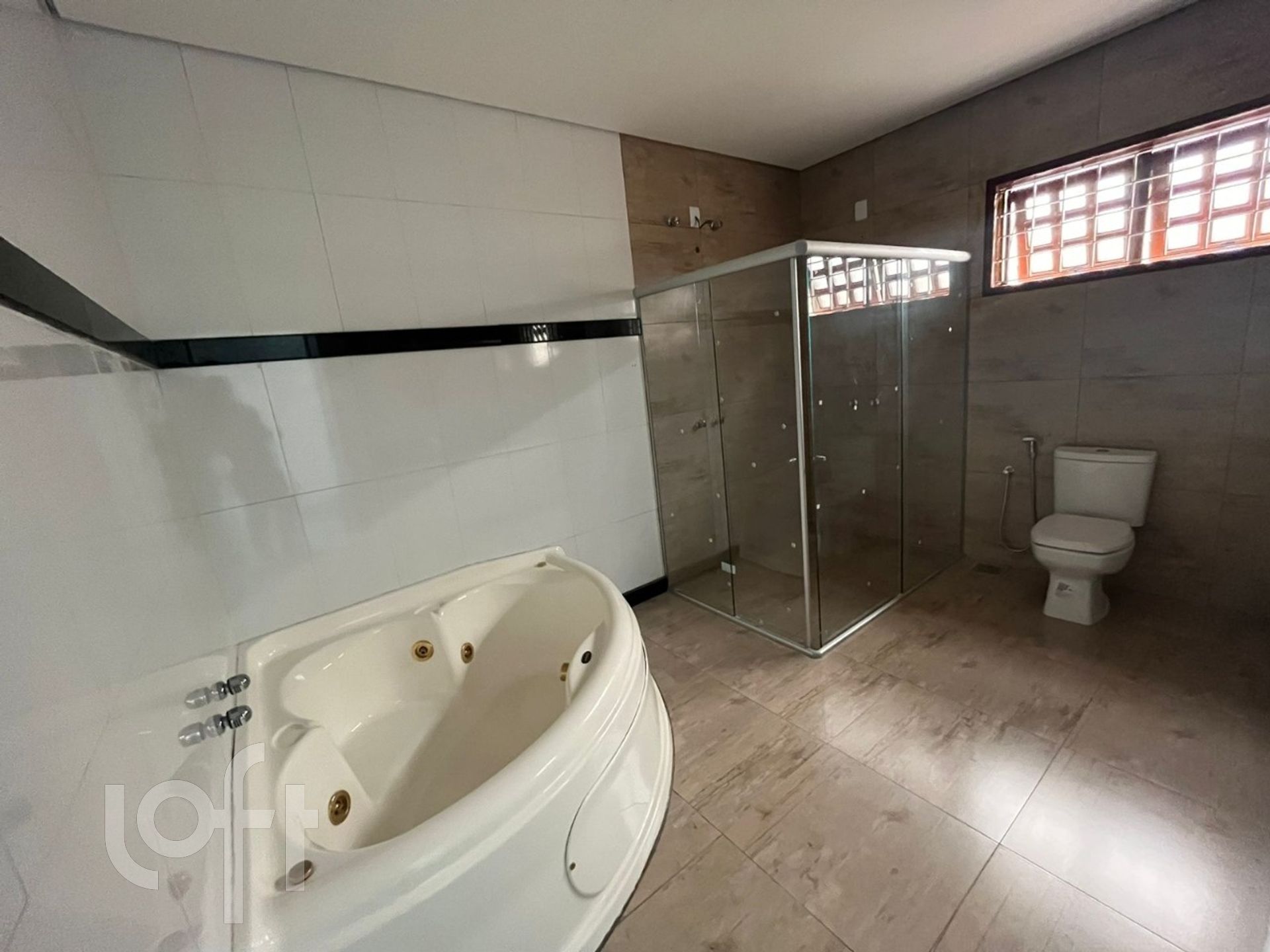 Casa à venda com 4 quartos, 312m² - Foto 18