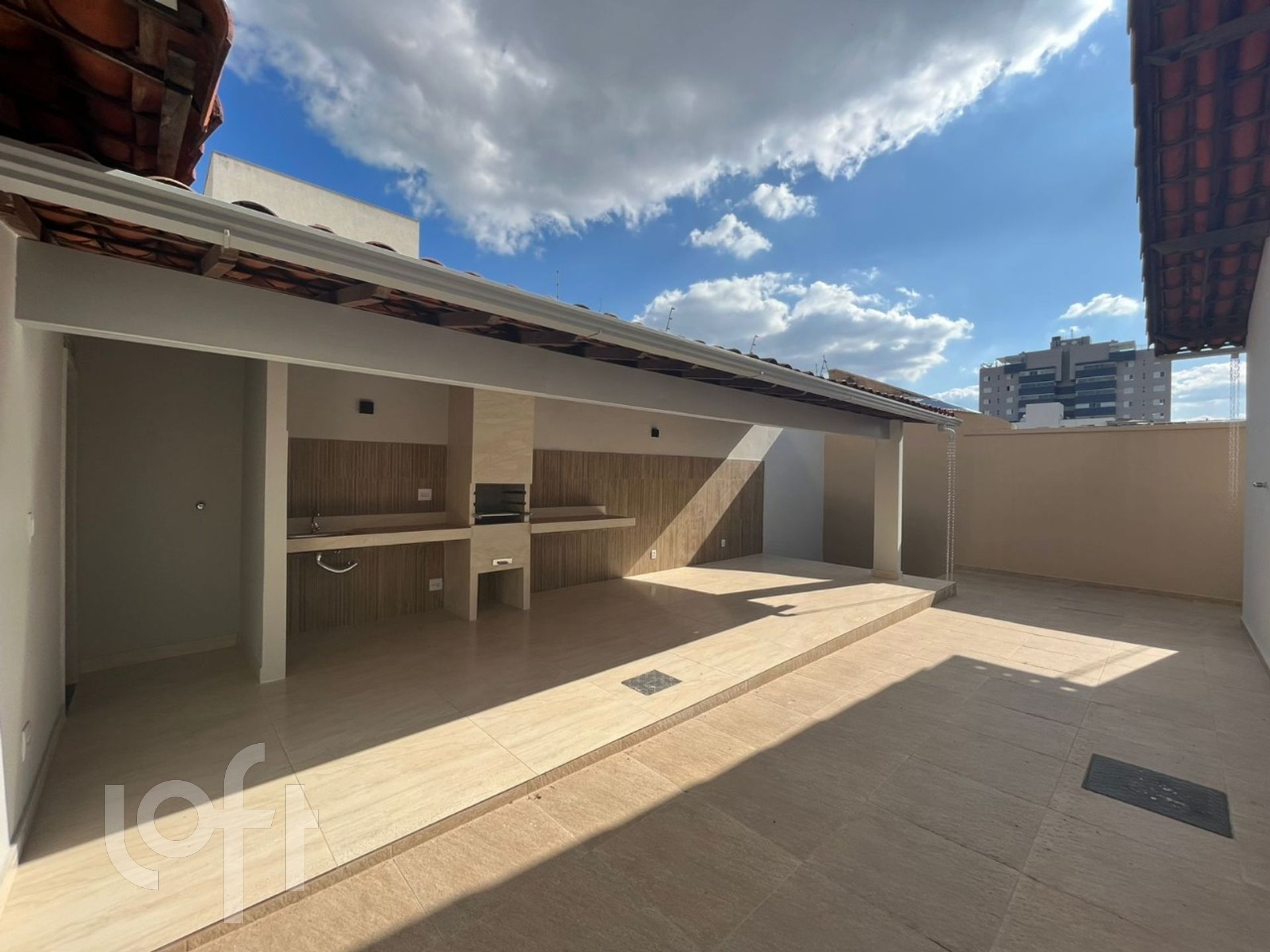 Casa à venda com 4 quartos, 312m² - Foto 24